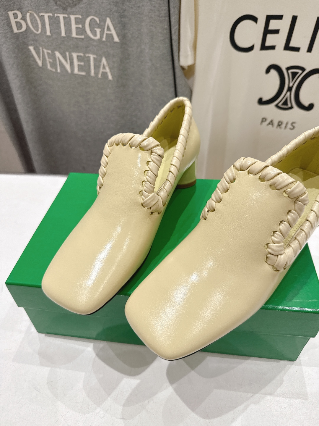高版本出厂 Bottega Veneta/BV F065 2026ss新款Sabato鞋口穿皮工艺高跟鞋