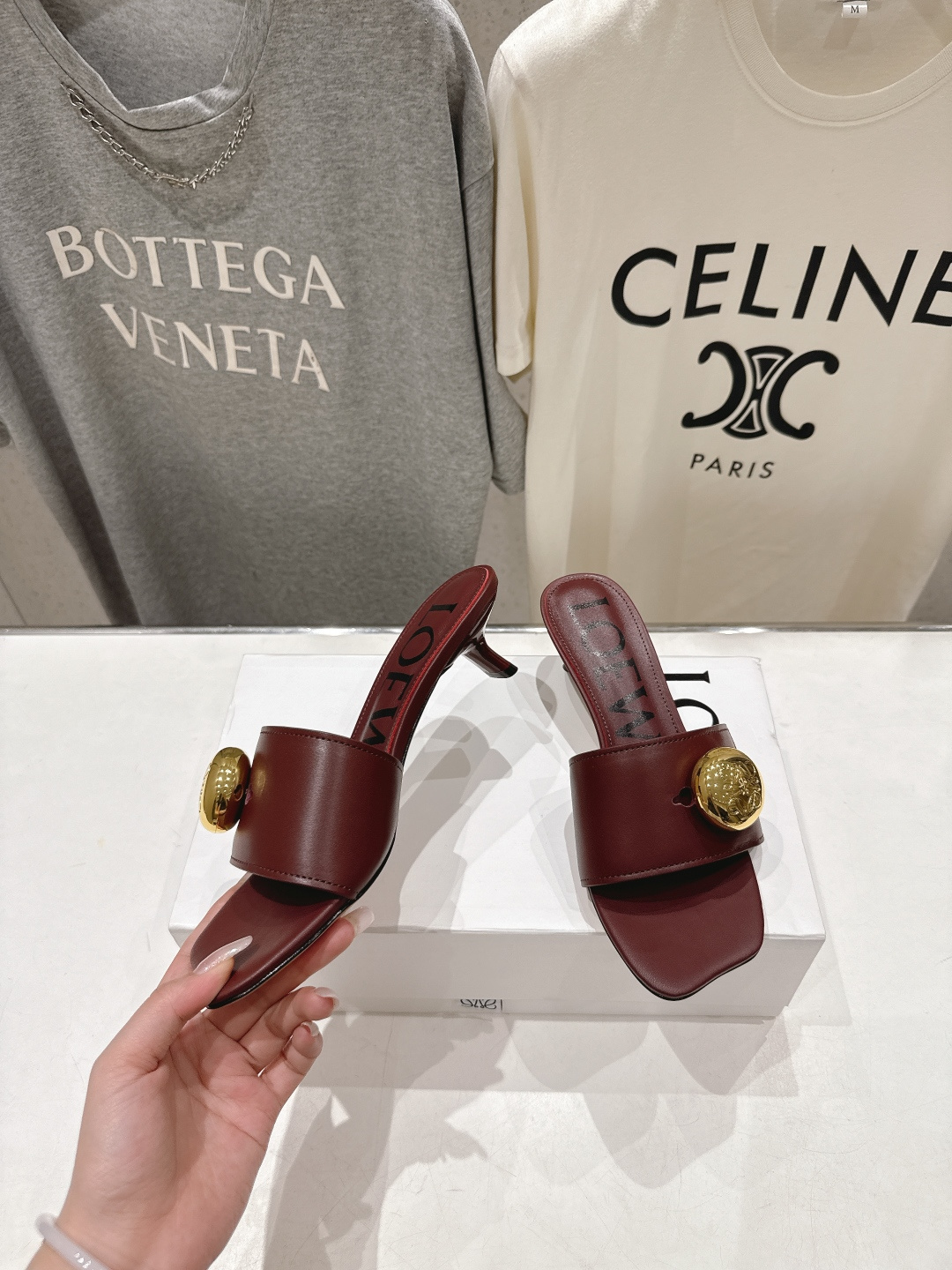 高版本出厂 LOEWE/罗意威F036 2026/ss新品复古风沙滩高跟拖鞋～小红书、外网火爆款最近大热