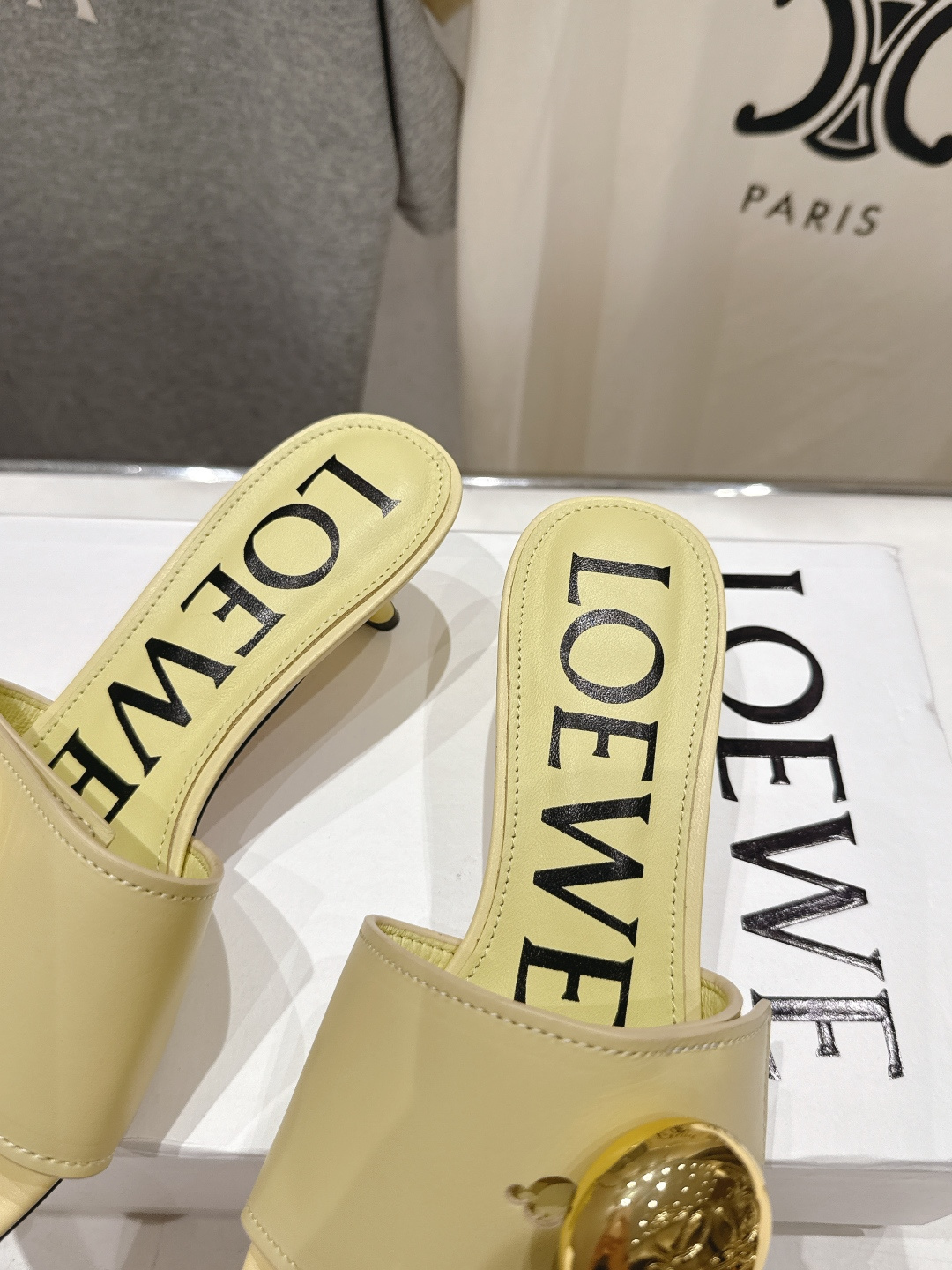 高版本出厂 LOEWE/罗意威F036 2026/ss新品复古风沙滩高跟拖鞋～小红书、外网火爆款最近大热