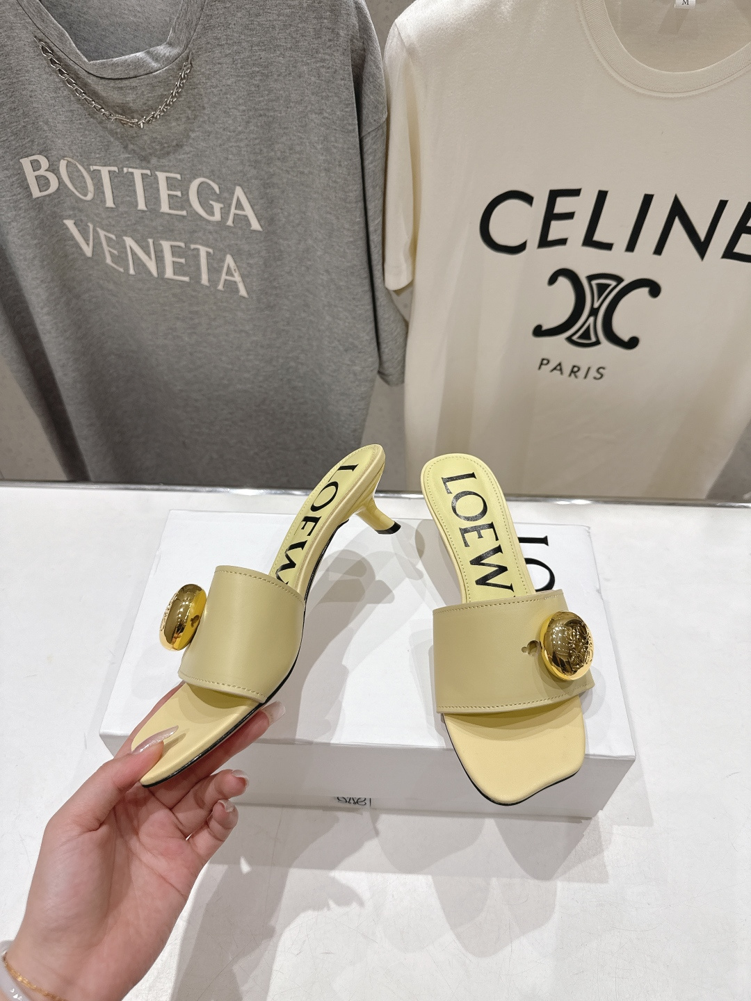 高版本出厂 LOEWE/罗意威F036 2026/ss新品复古风沙滩高跟拖鞋～小红书、外网火爆款最近大热