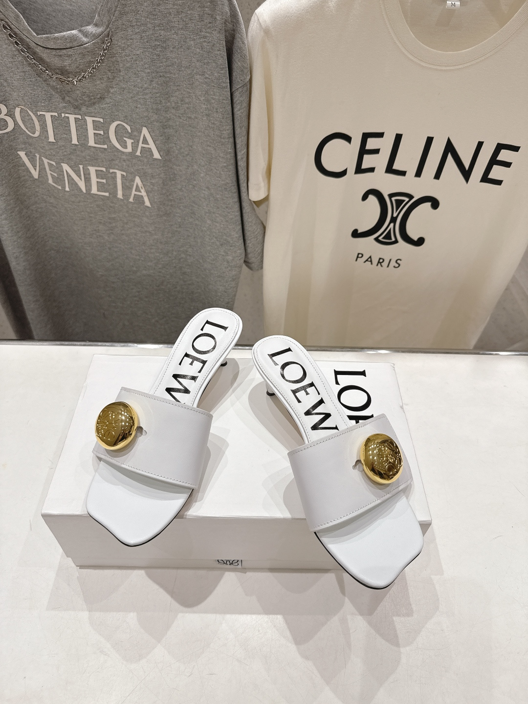 高版本出厂 LOEWE/罗意威F036 2026/ss新品复古风沙滩高跟拖鞋～小红书、外网火爆款最近大热