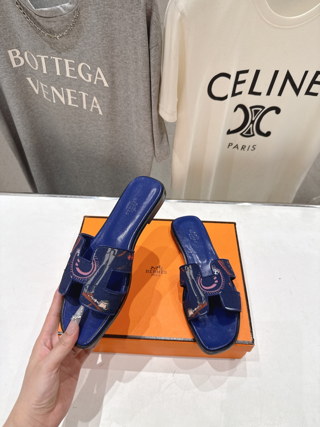 高版本出厂 HERMES*✈️爱马仕H家F062 2026ss最新夏季升级版经典平底H拖鞋🇮🇹度假旅游必