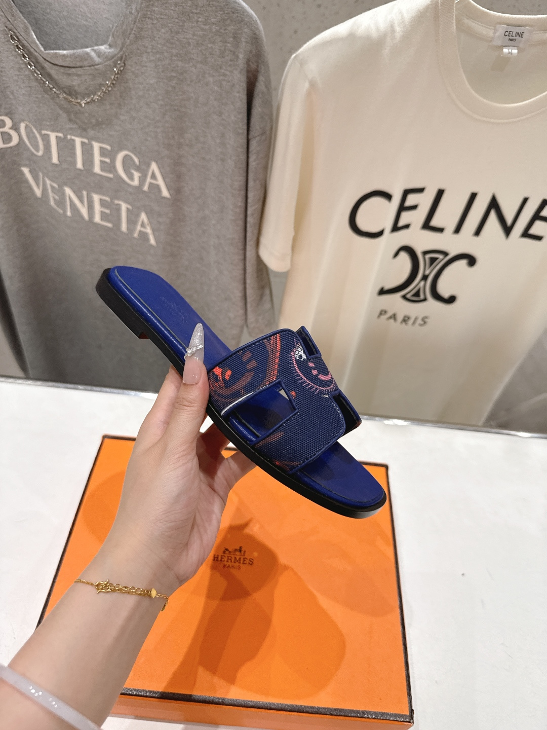 高版本出厂 HERMES*✈️爱马仕H家F062 2026ss最新夏季升级版经典平底H拖鞋🇮🇹度假旅游必