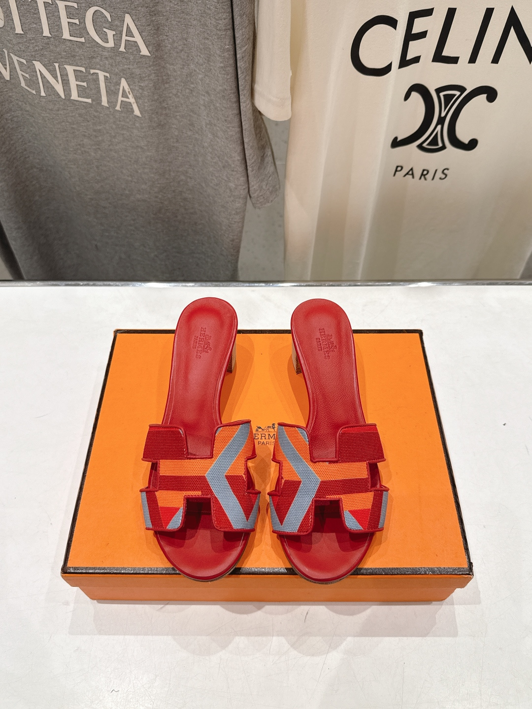 高版本出厂 高跟 HERMES*✈️爱马仕H家F062 2026ss最新夏季升级版经典平底H拖鞋🇮🇹度假