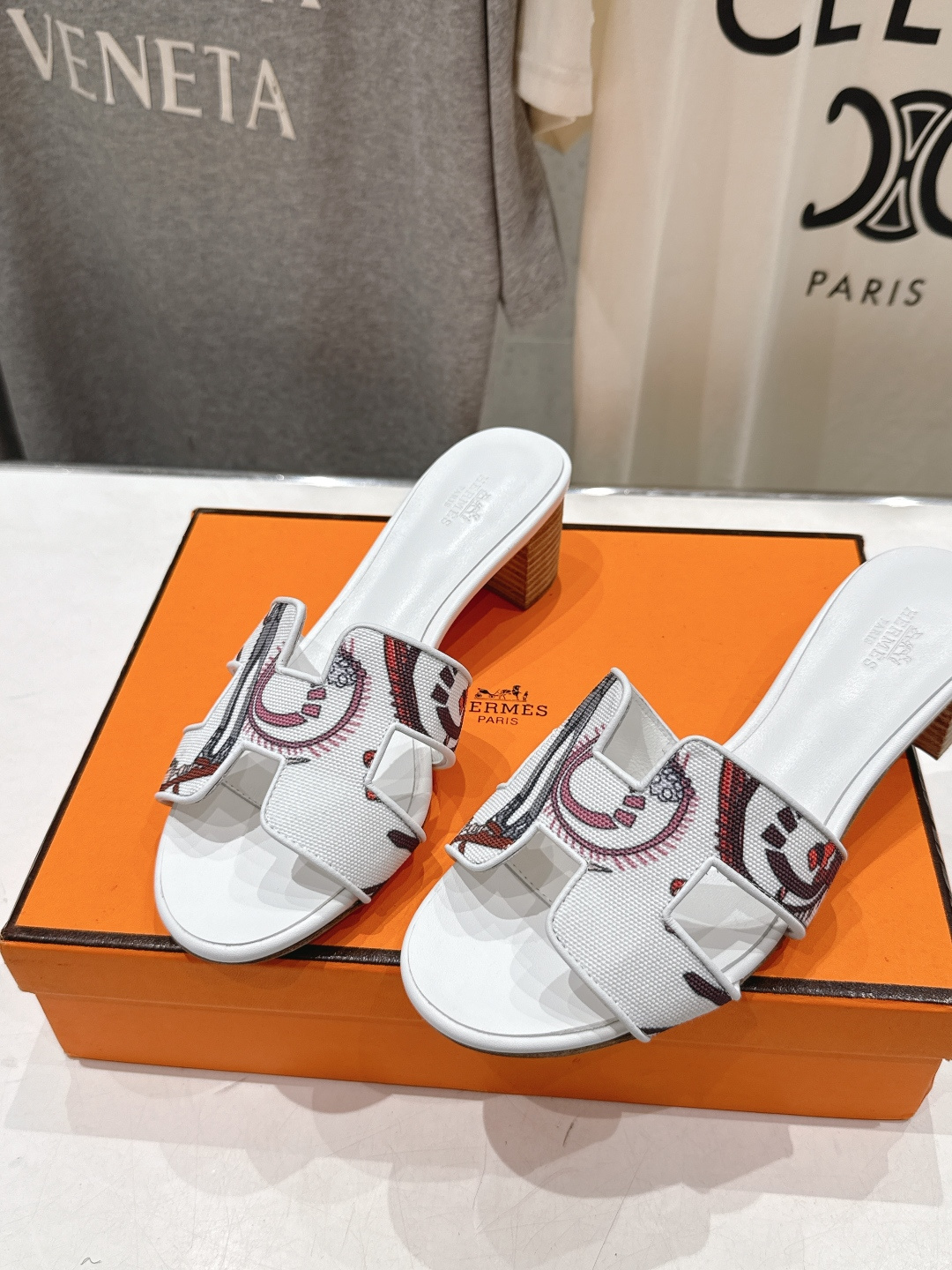 高版本出厂 高跟 HERMES*✈️爱马仕H家F062 2026ss最新夏季升级版经典平底H拖鞋🇮🇹度假