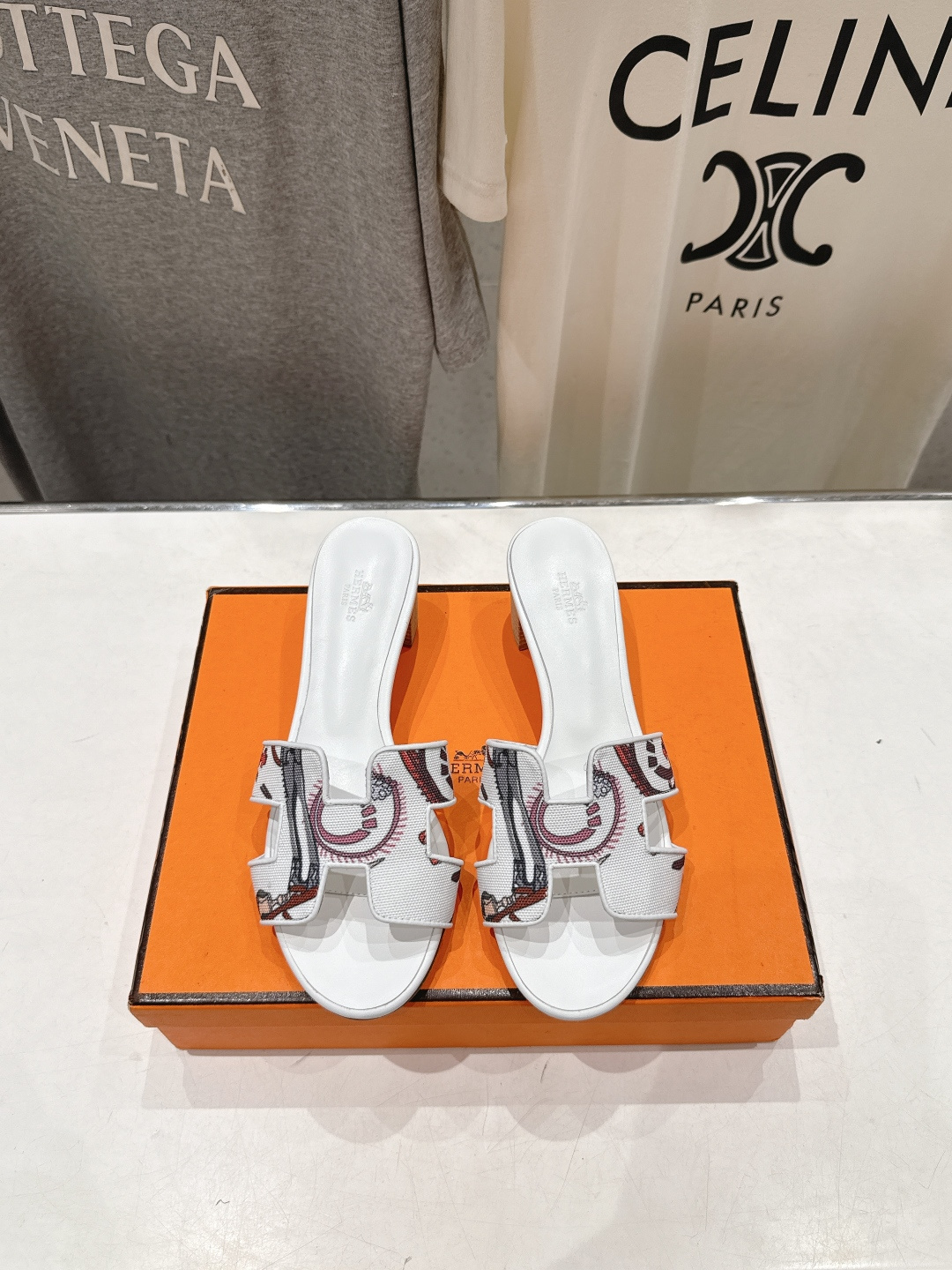 高版本出厂 高跟 HERMES*✈️爱马仕H家F062 2026ss最新夏季升级版经典平底H拖鞋🇮🇹度假