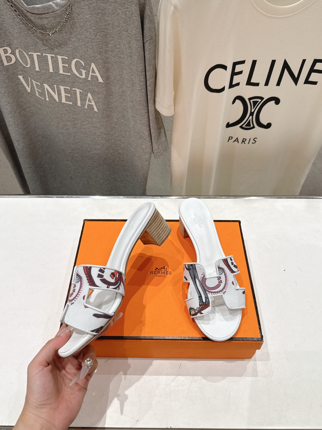 高版本出厂 高跟 HERMES*✈️爱马仕H家F062 2026ss最新夏季升级版经典平底H拖鞋🇮🇹度假