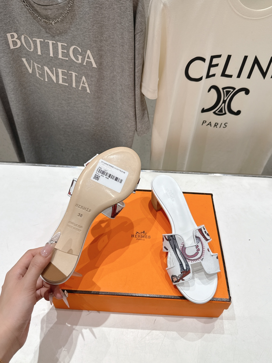 高版本出厂 高跟 HERMES*✈️爱马仕H家F062 2026ss最新夏季升级版经典平底H拖鞋🇮🇹度假