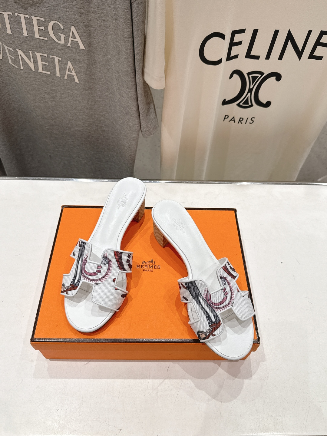 高版本出厂 高跟 HERMES*✈️爱马仕H家F062 2026ss最新夏季升级版经典平底H拖鞋🇮🇹度假