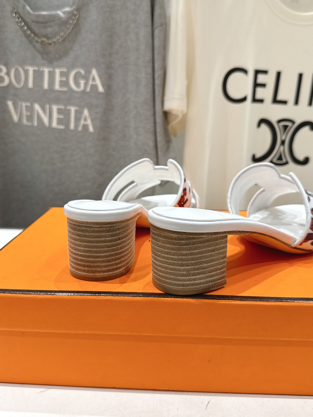 高版本出厂 高跟 HERMES*✈️爱马仕H家F062 2026ss最新夏季升级版经典平底H拖鞋🇮🇹度假