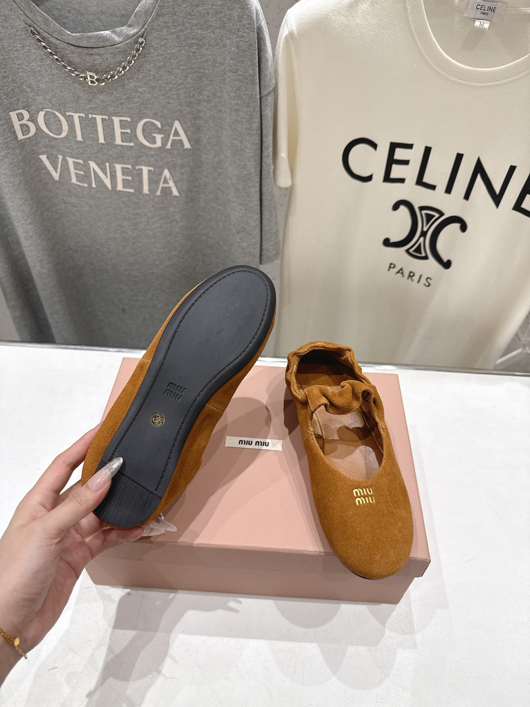 高版本出厂 MiuMiu/缪缪26ss早春走秀新款一脚蹬懒人鞋玛丽珍芭蕾舞鞋·平底单鞋官方春夏走秀新款，