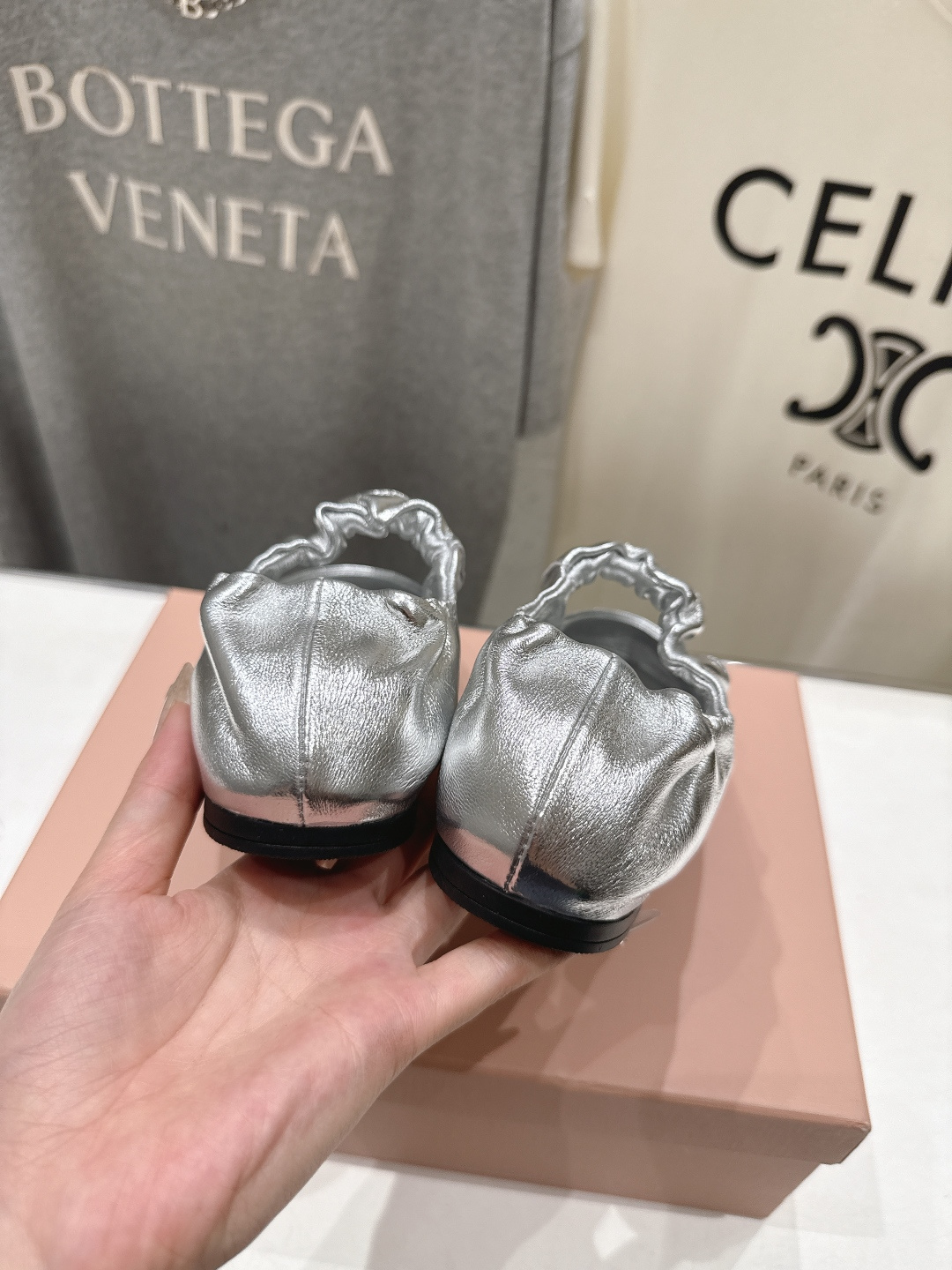 高版本出厂 MiuMiu/缪缪26ss早春走秀新款一脚蹬懒人鞋玛丽珍芭蕾舞鞋·平底单鞋官方春夏走秀新款，