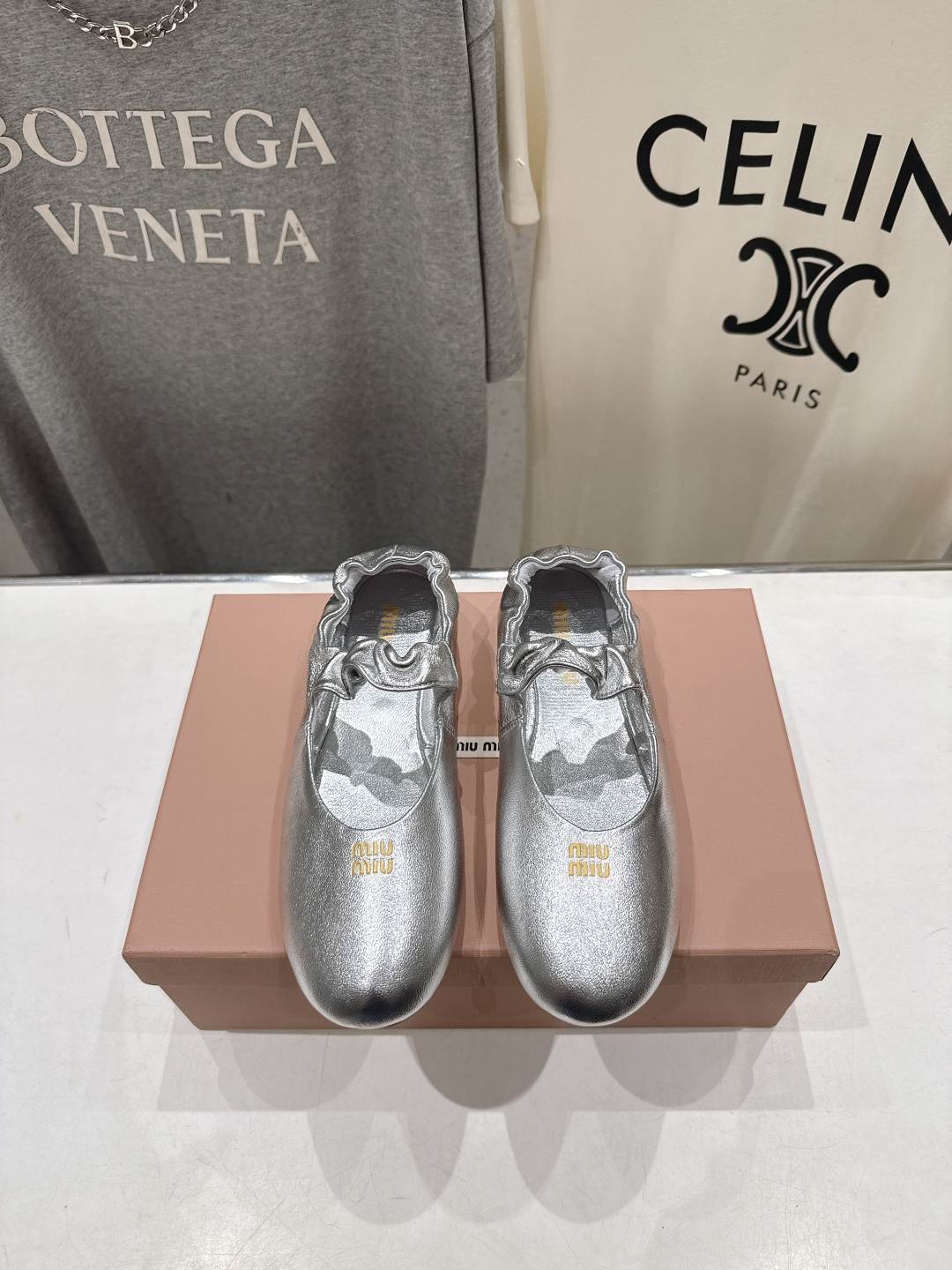 高版本出厂 MiuMiu/缪缪26ss早春走秀新款一脚蹬懒人鞋玛丽珍芭蕾舞鞋·平底单鞋官方春夏走秀新款，