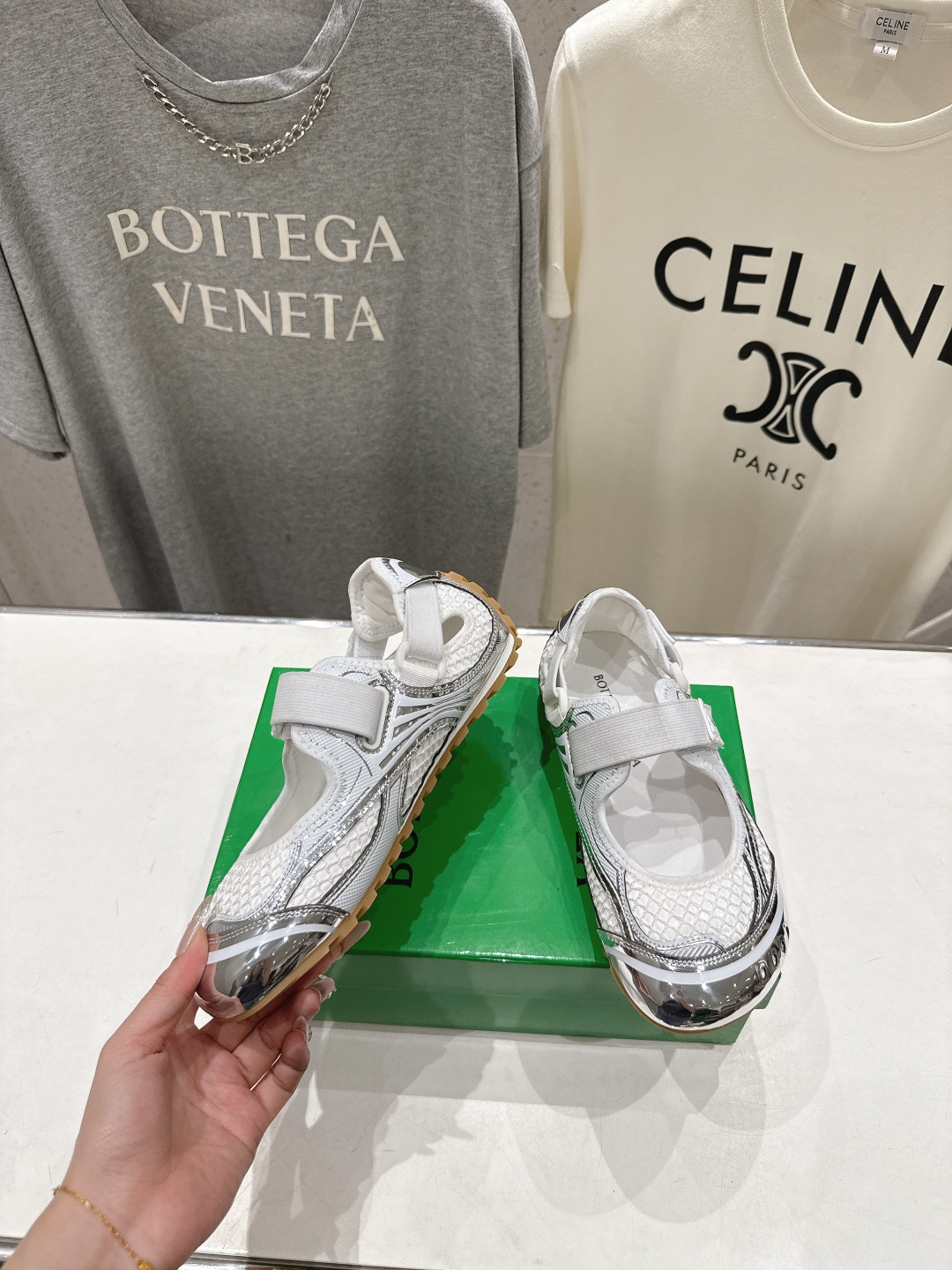 高版本出厂 Bottega Veneta/BV F065 2026ss新款玛丽珍 BV Orbit Fl