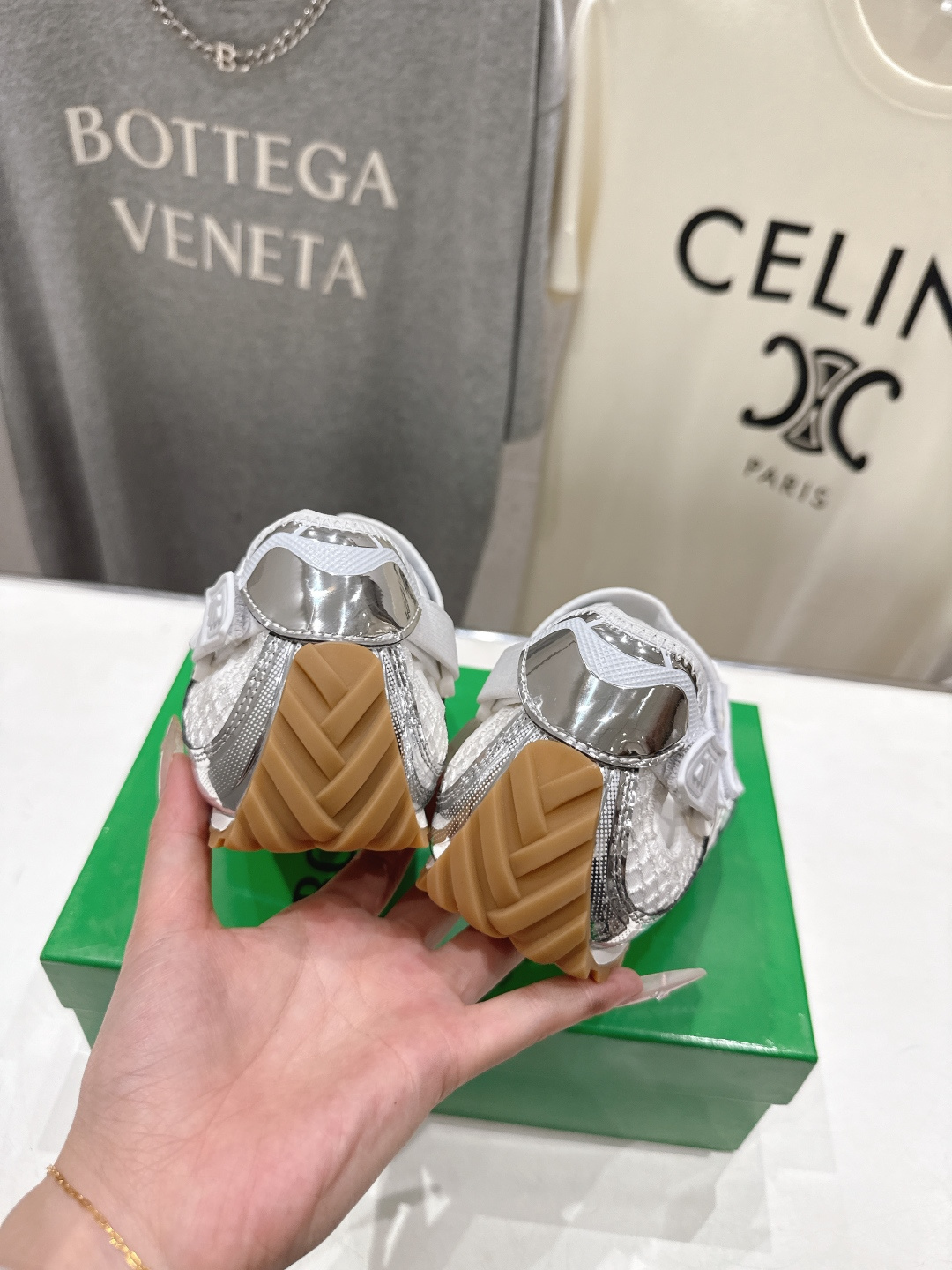 高版本出厂 Bottega Veneta/BV F065 2026ss新款玛丽珍 BV Orbit Fl