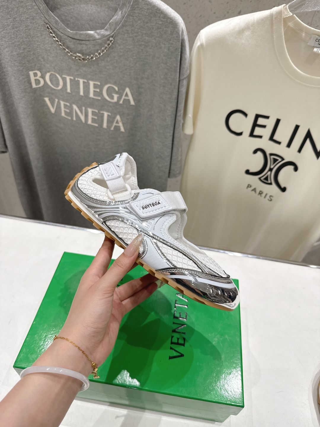 高版本出厂 Bottega Veneta/BV F065 2026ss新款玛丽珍 BV Orbit Fl