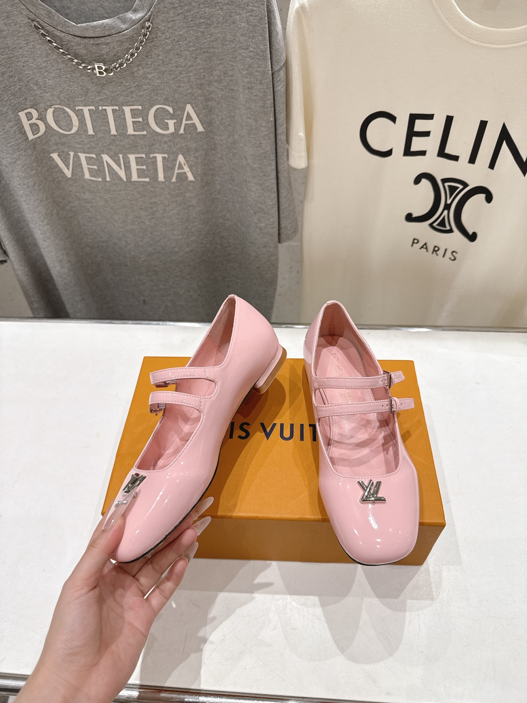 高版本出厂 Louis Vuitton 26ss new arrival LV驴牌春夏系列玛丽珍平底鞋单