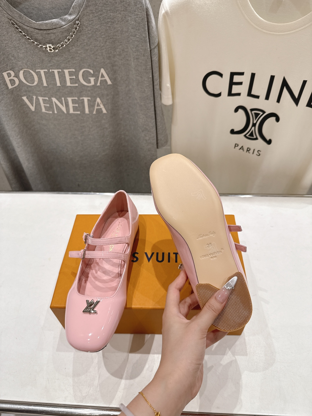 高版本出厂 Louis Vuitton 26ss new arrival LV驴牌春夏系列玛丽珍平底鞋单