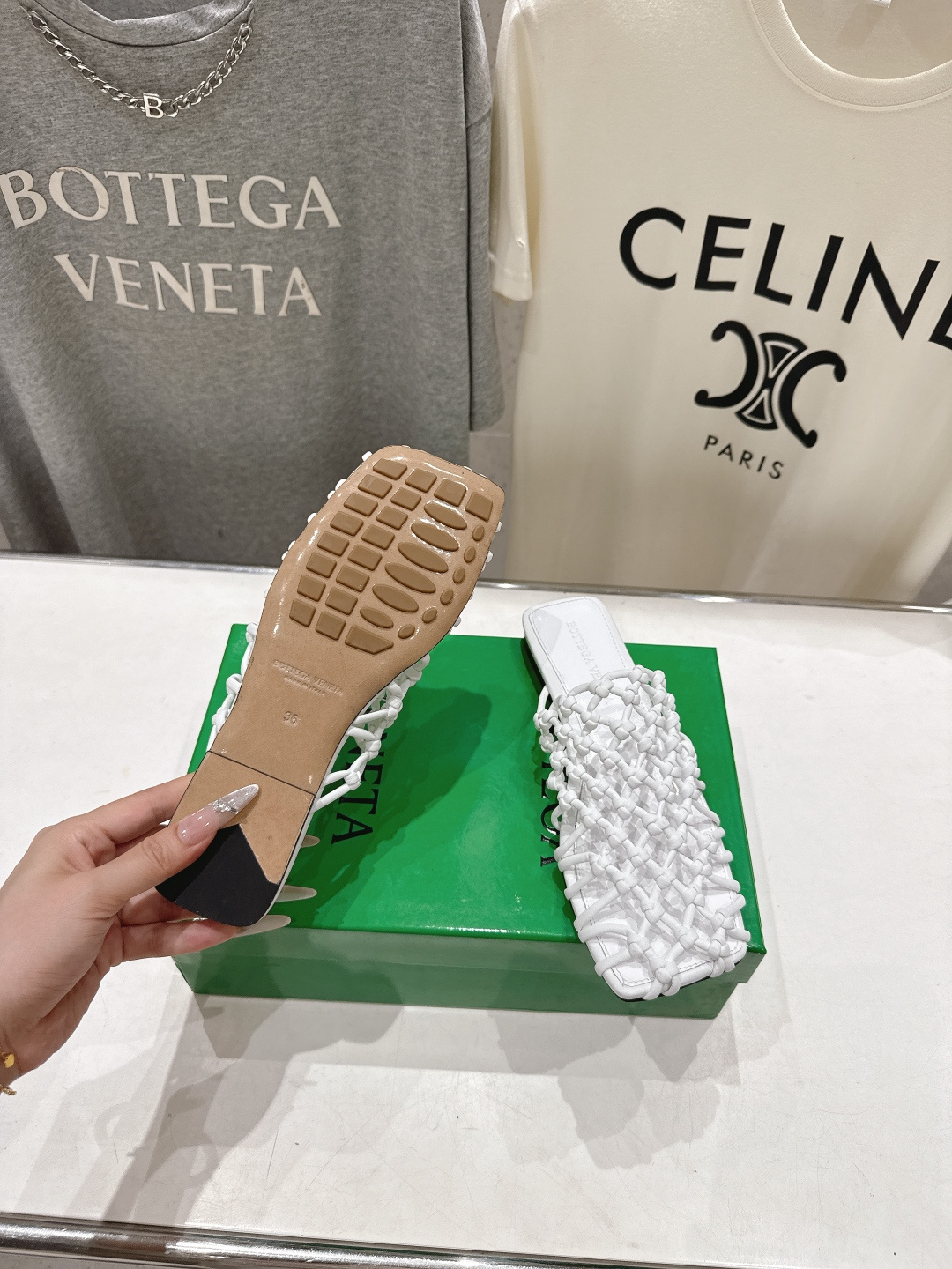 高版本出厂 Bottega Veneta/BV F065 2026ss夏季新款Riva Mule 女士平