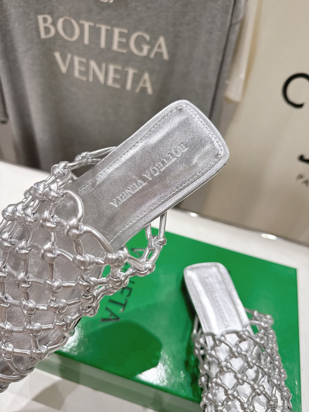 高版本出厂 Bottega Veneta/BV F065 2026ss夏季新款Riva Mule 女士平