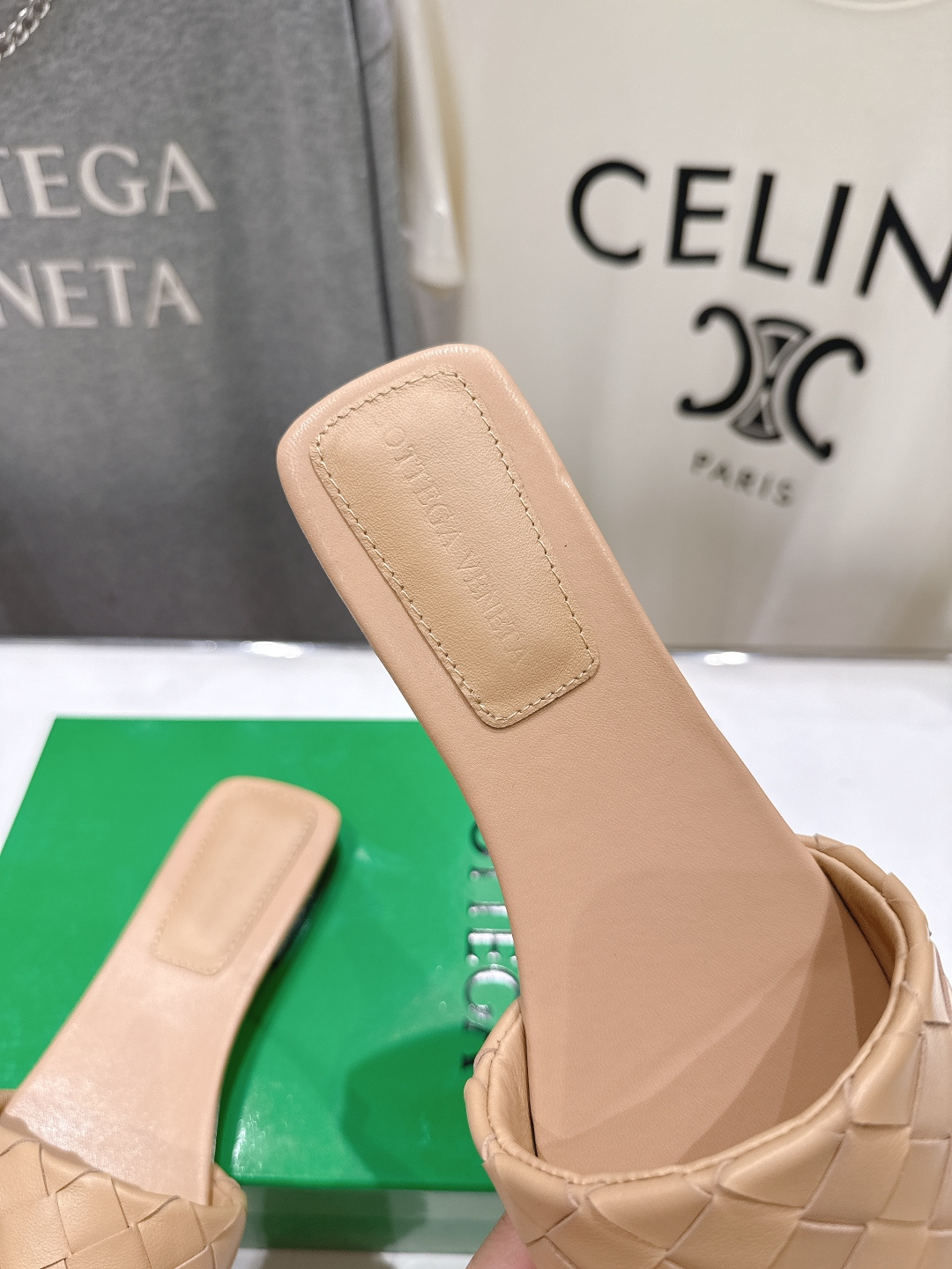 高版本出厂 Bottega Veneta/BV F065 2026ss夏季新款Parco Mule女士平