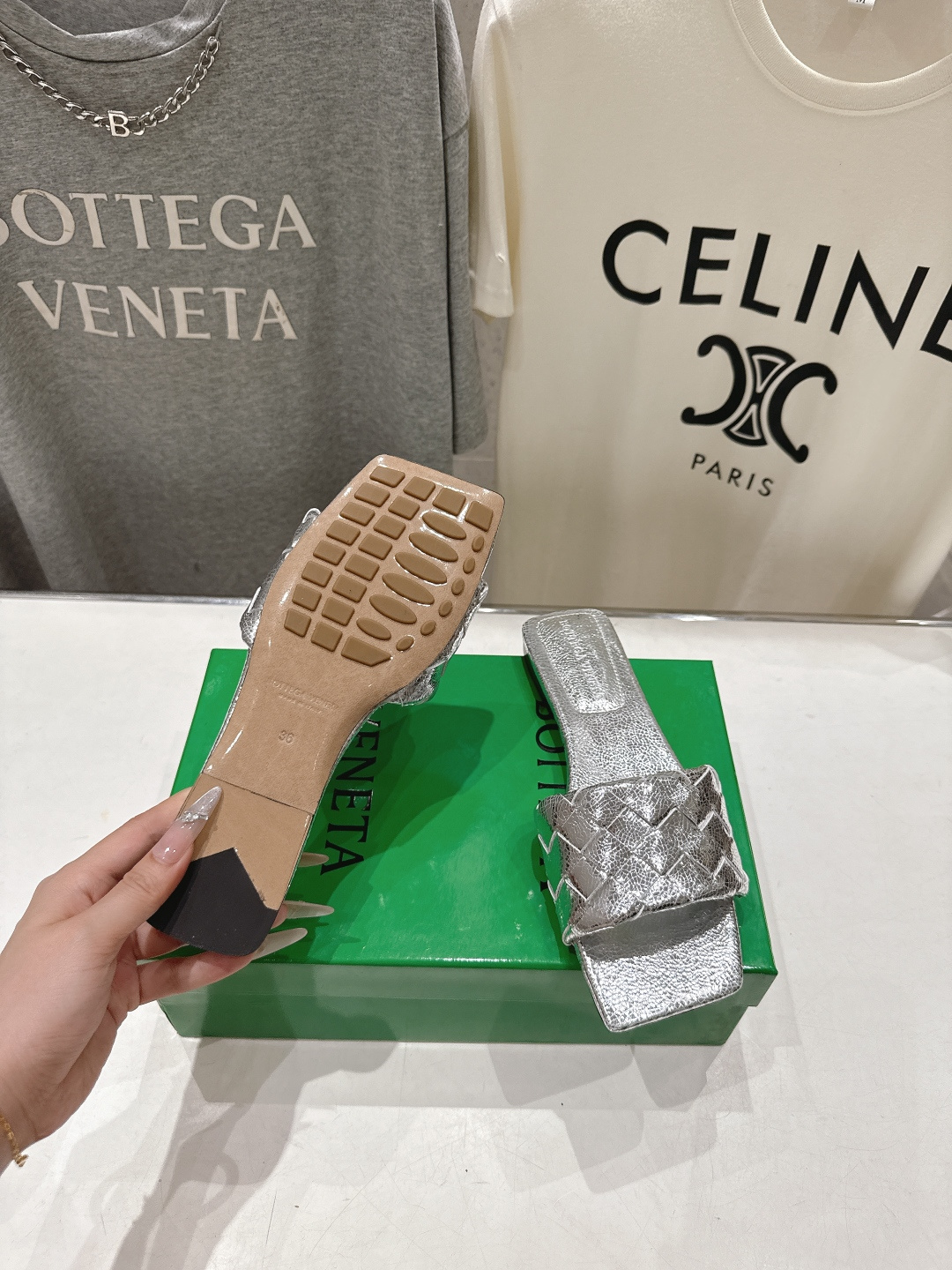 高版本出厂 Bottega Veneta/BV F065 2026ss夏季新款Parco Mule女士平