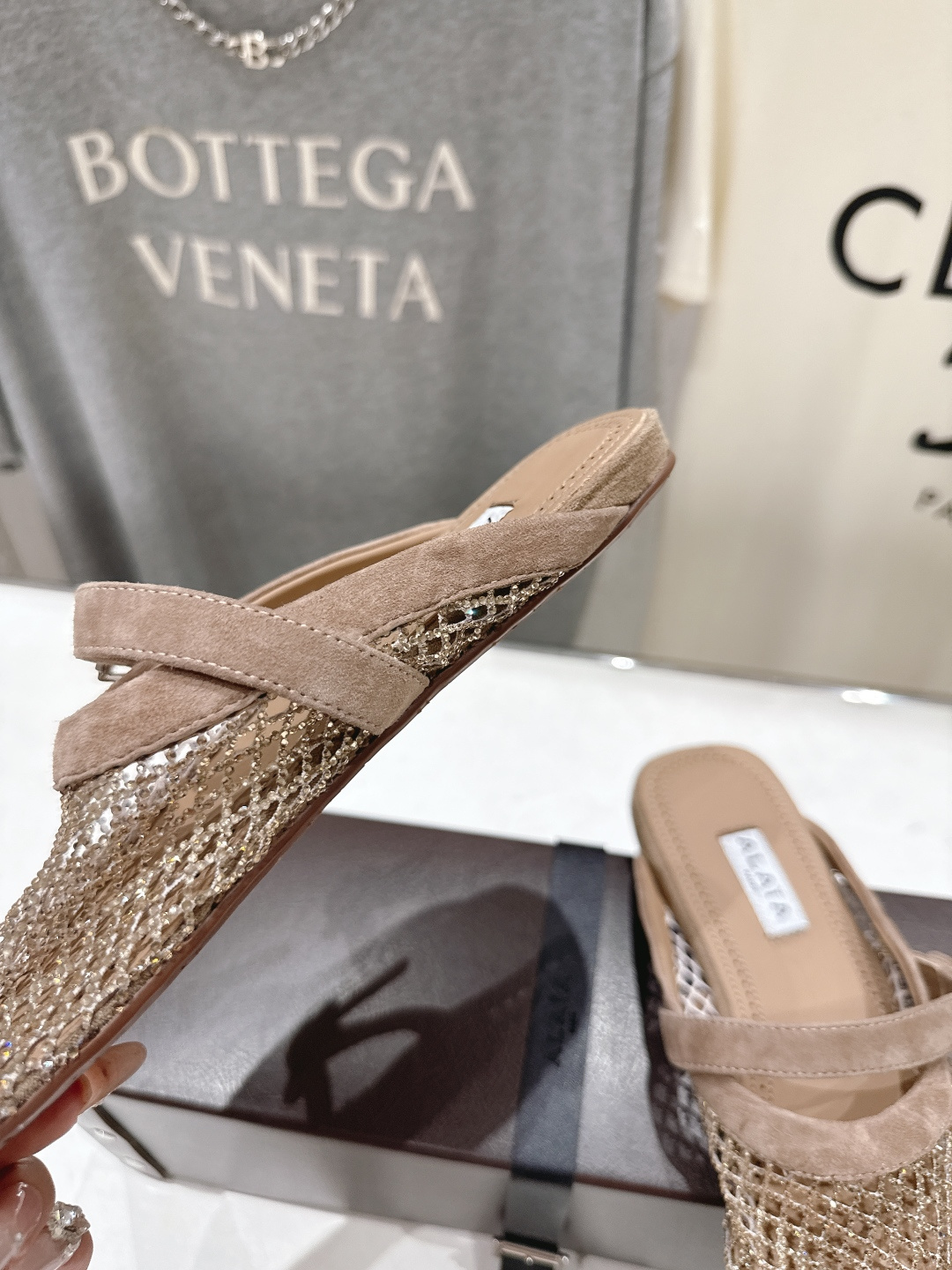 高版本出厂 独家新品 Alaia 阿莱亚26ss/新款网面平底鞋芭蕾舞鞋 最近超火的一款网钻平底鞋章小蕙