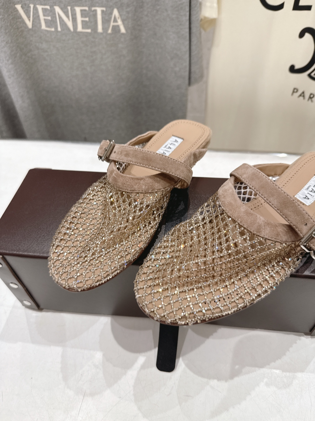 高版本出厂 独家新品 Alaia 阿莱亚26ss/新款网面平底鞋芭蕾舞鞋 最近超火的一款网钻平底鞋章小蕙