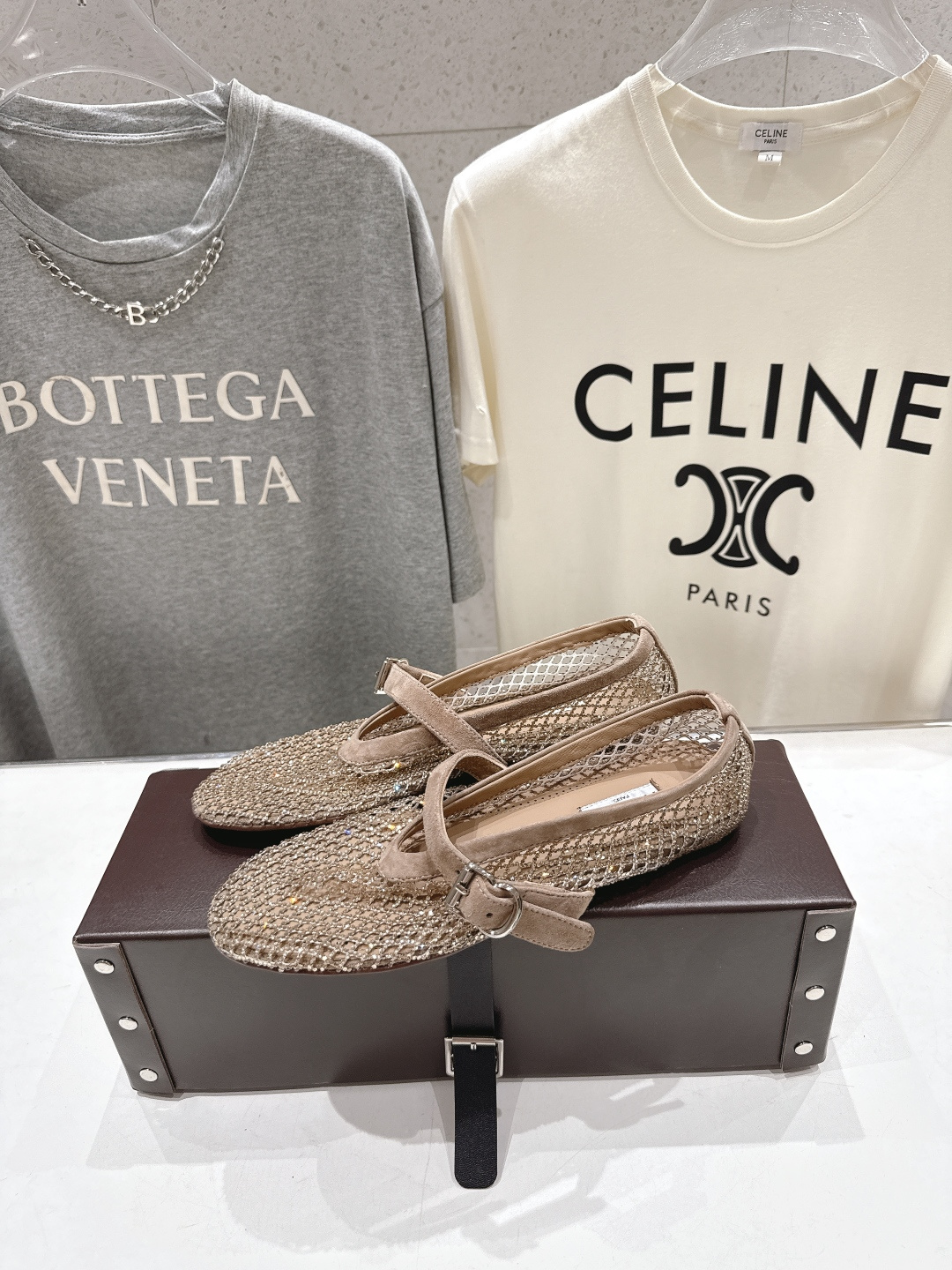 高版本出厂 单鞋 独家新品 Alaia 阿莱亚26ss/新款网面平底鞋芭蕾舞鞋 最近超火的一款网钻平底鞋