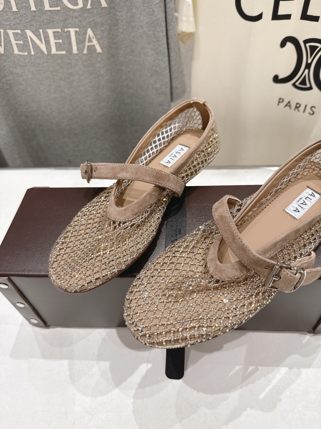 高版本出厂 单鞋 独家新品 Alaia 阿莱亚26ss/新款网面平底鞋芭蕾舞鞋 最近超火的一款网钻平底鞋