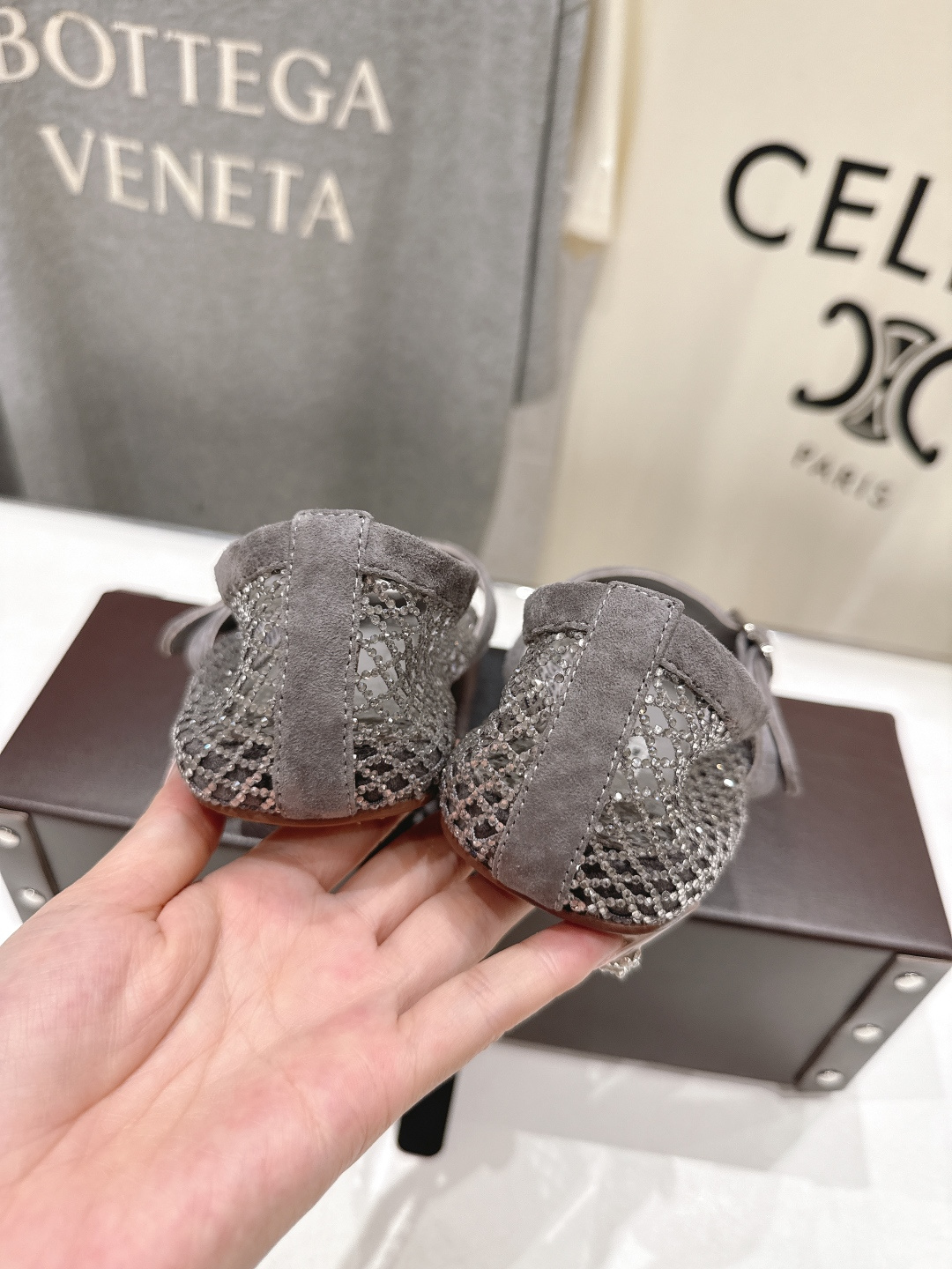 高版本出厂 单鞋 独家新品 Alaia 阿莱亚26ss/新款网面平底鞋芭蕾舞鞋 最近超火的一款网钻平底鞋