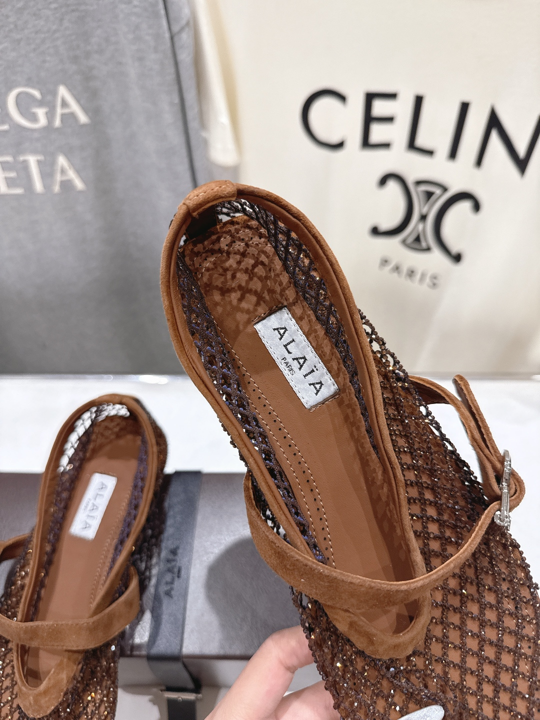 高版本出厂 单鞋 独家新品 Alaia 阿莱亚26ss/新款网面平底鞋芭蕾舞鞋 最近超火的一款网钻平底鞋