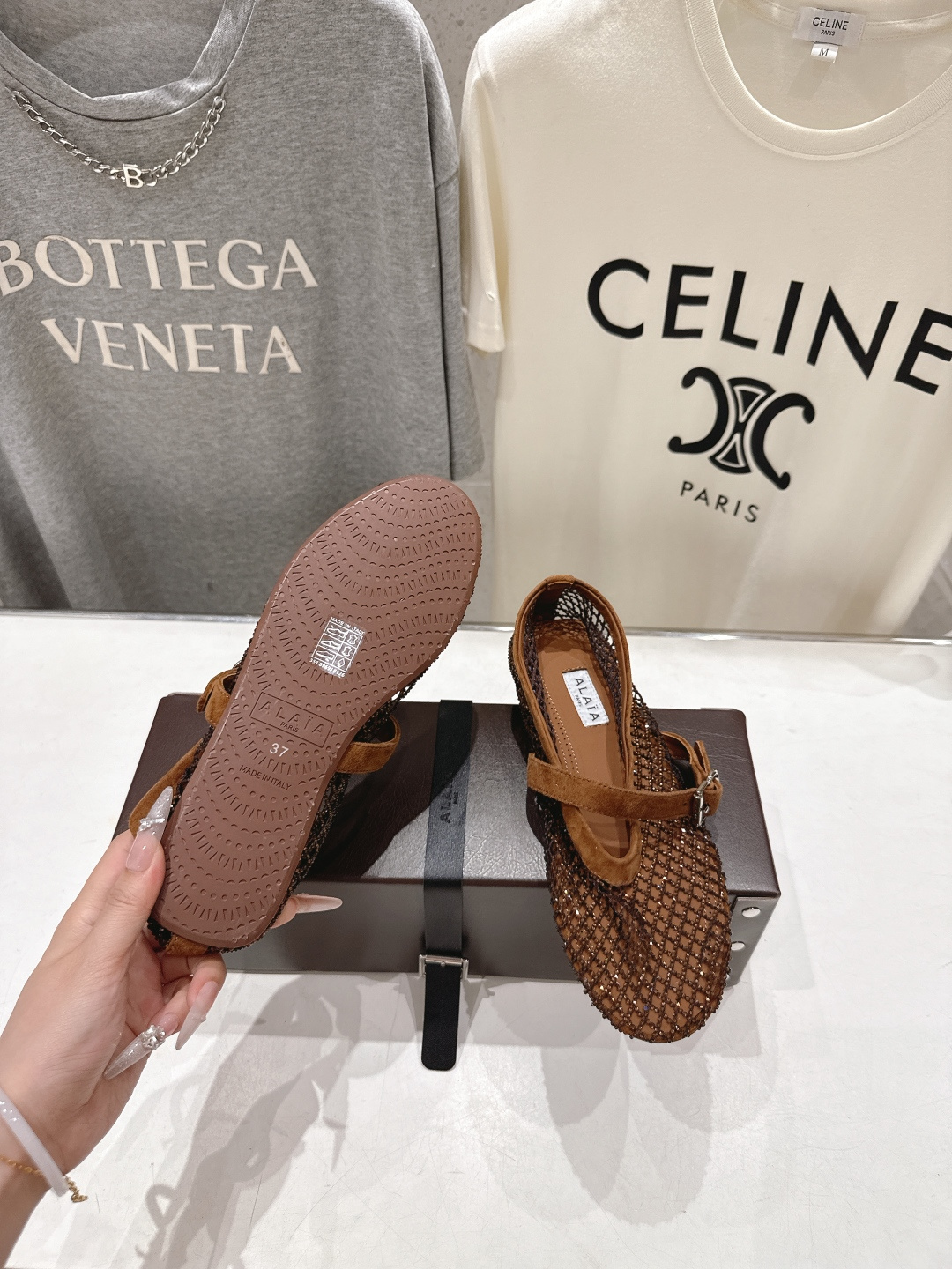 高版本出厂 单鞋 独家新品 Alaia 阿莱亚26ss/新款网面平底鞋芭蕾舞鞋 最近超火的一款网钻平底鞋