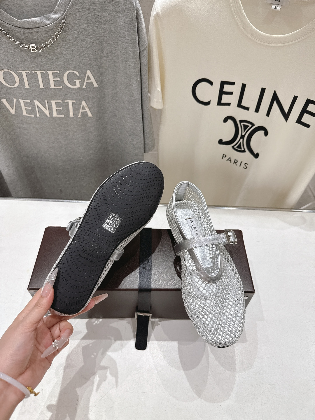 高版本出厂 单鞋 独家新品 Alaia 阿莱亚26ss/新款网面平底鞋芭蕾舞鞋 最近超火的一款网钻平底鞋