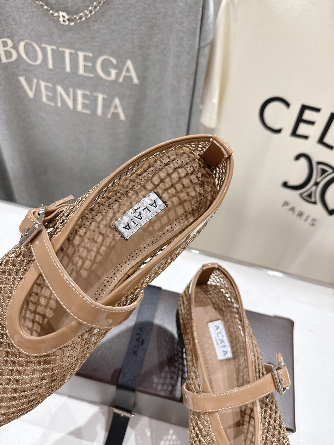 高版本出厂 单鞋 独家新品 Alaia 阿莱亚26ss/新款网面平底鞋芭蕾舞鞋 最近超火的一款网钻平底鞋