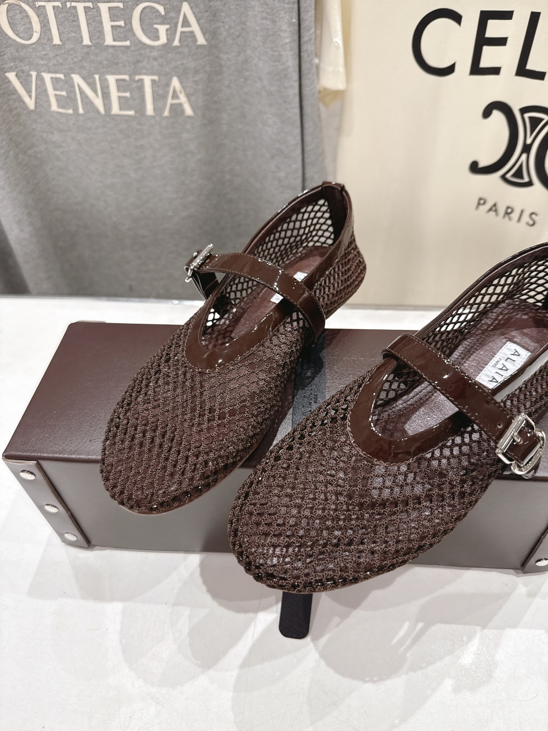 高版本出厂 单鞋 独家新品 Alaia 阿莱亚26ss/新款网面平底鞋芭蕾舞鞋 最近超火的一款网钻平底鞋