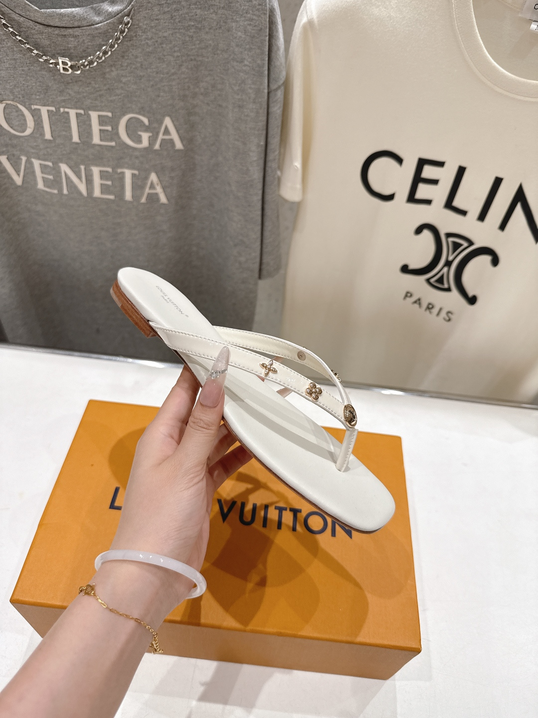 高版本出厂 Louis Vuitton ss25 new arrival LV驴牌夏季新款平底夹脚拖鞋简