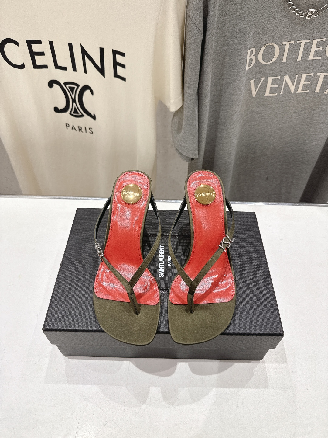高版本出厂 SAINT LAURENT～F030 圣罗兰ysl 26ss夏季全新走秀款夹脚高跟拖鞋人字拖