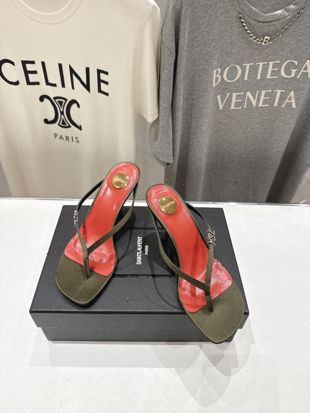 高版本出厂 SAINT LAURENT～F030 圣罗兰ysl 26ss夏季全新走秀款夹脚高跟拖鞋人字拖