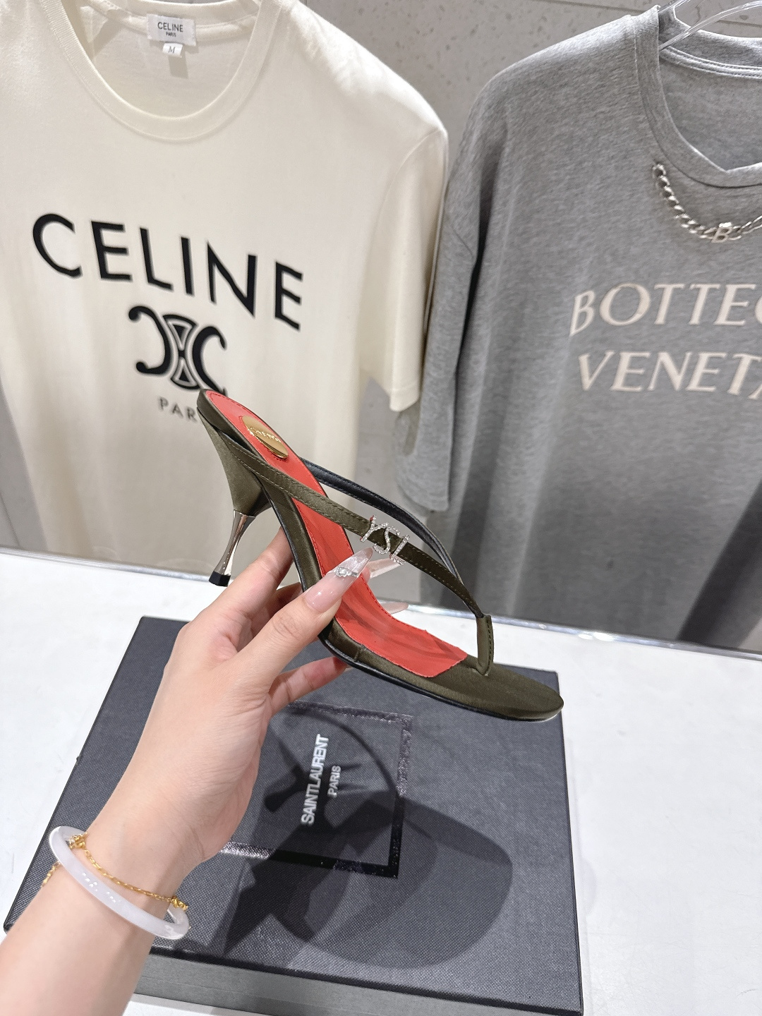 高版本出厂 SAINT LAURENT～F030 圣罗兰ysl 26ss夏季全新走秀款夹脚高跟拖鞋人字拖