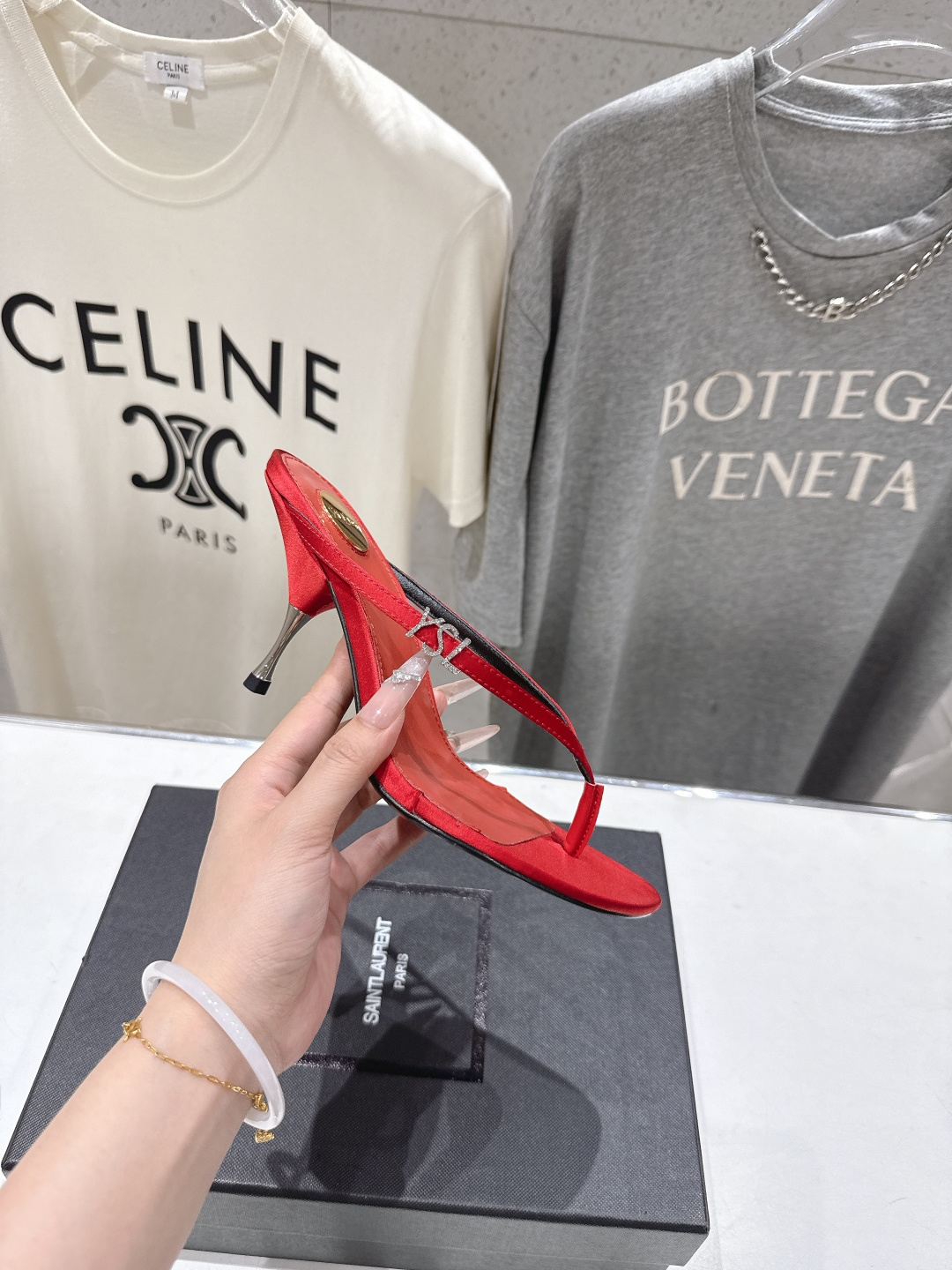 高版本出厂 SAINT LAURENT～F030 圣罗兰ysl 26ss夏季全新走秀款夹脚高跟拖鞋人字拖