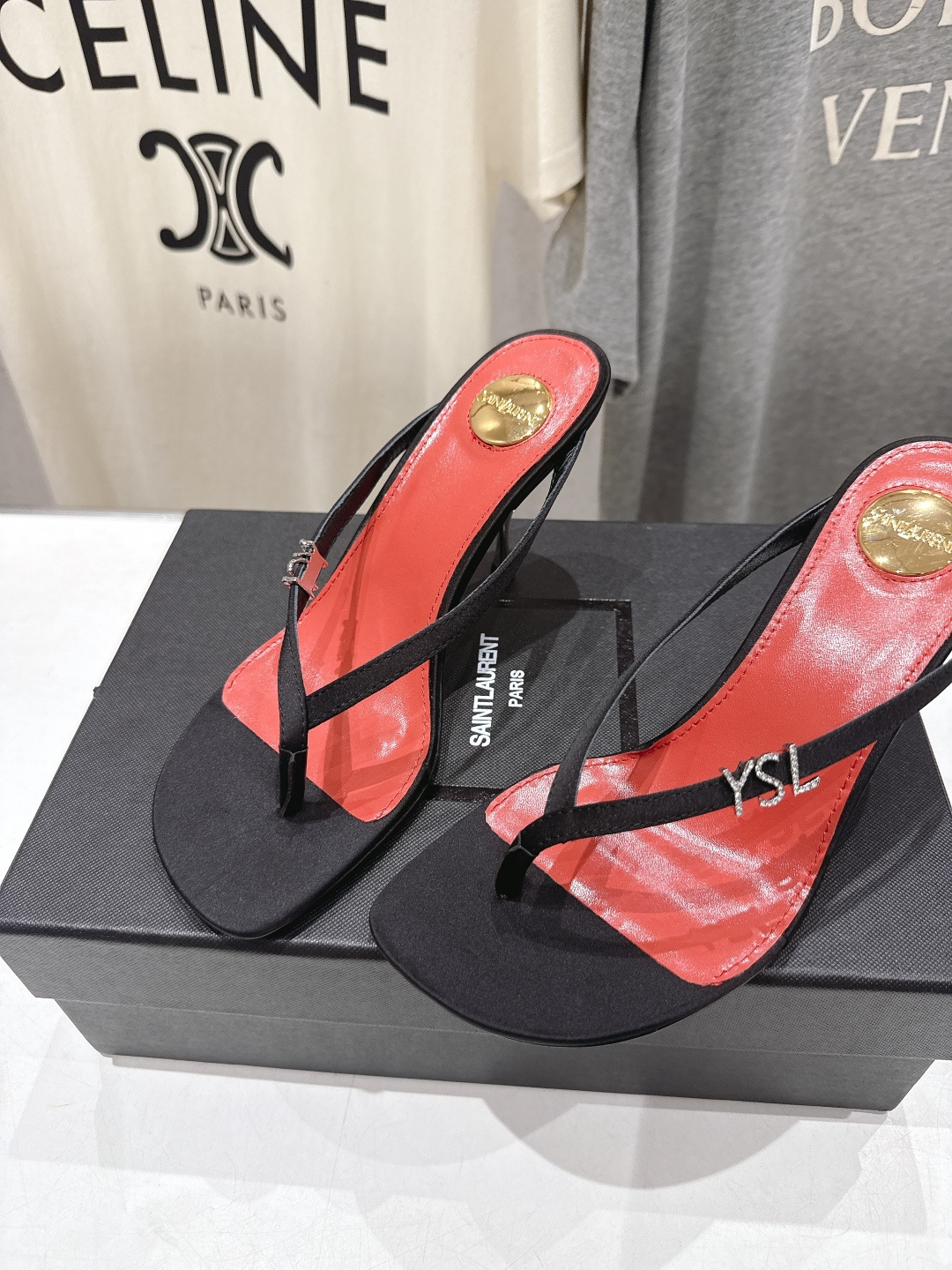 高版本出厂 SAINT LAURENT～F030 圣罗兰ysl 26ss夏季全新走秀款夹脚高跟拖鞋人字拖