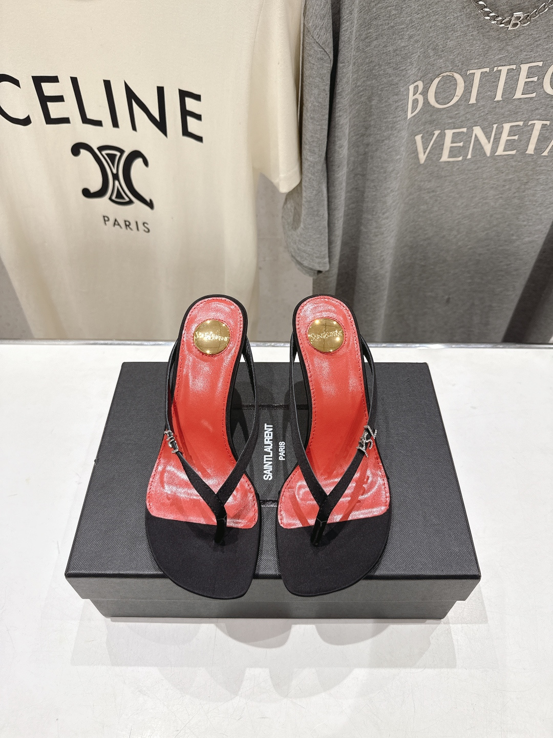 高版本出厂 SAINT LAURENT～F030 圣罗兰ysl 26ss夏季全新走秀款夹脚高跟拖鞋人字拖