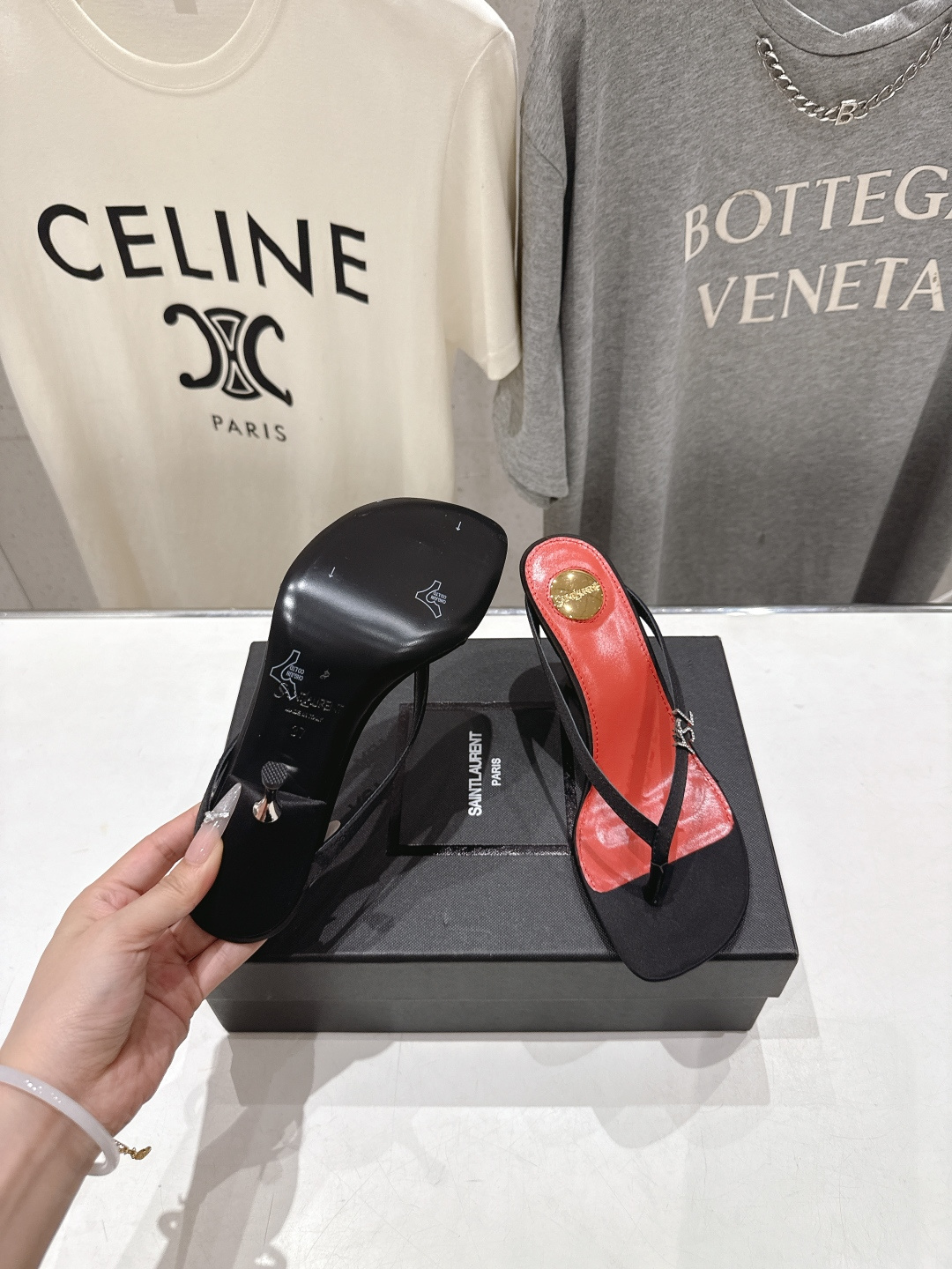 高版本出厂 SAINT LAURENT～F030 圣罗兰ysl 26ss夏季全新走秀款夹脚高跟拖鞋人字拖