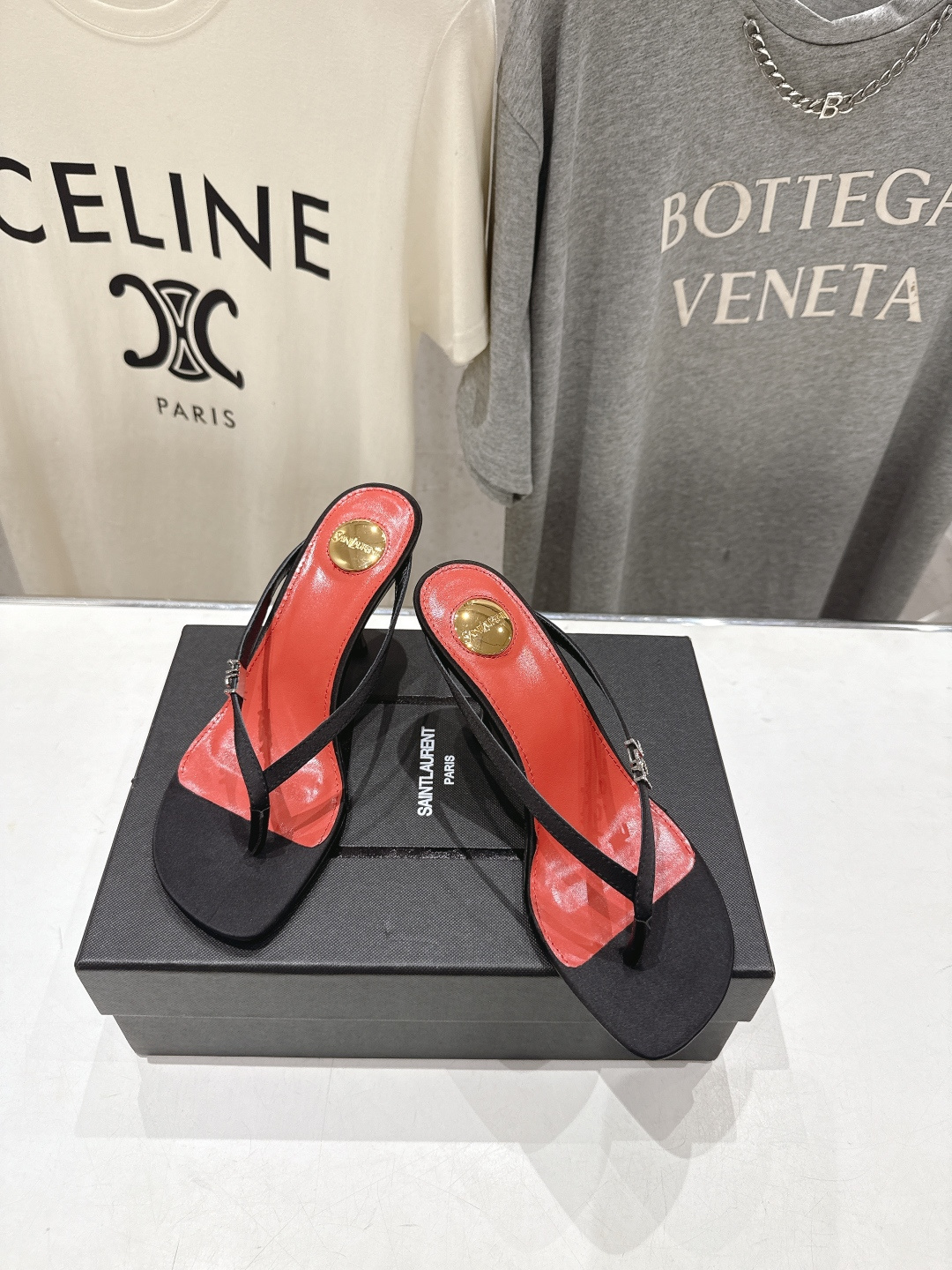 高版本出厂 SAINT LAURENT～F030 圣罗兰ysl 26ss夏季全新走秀款夹脚高跟拖鞋人字拖
