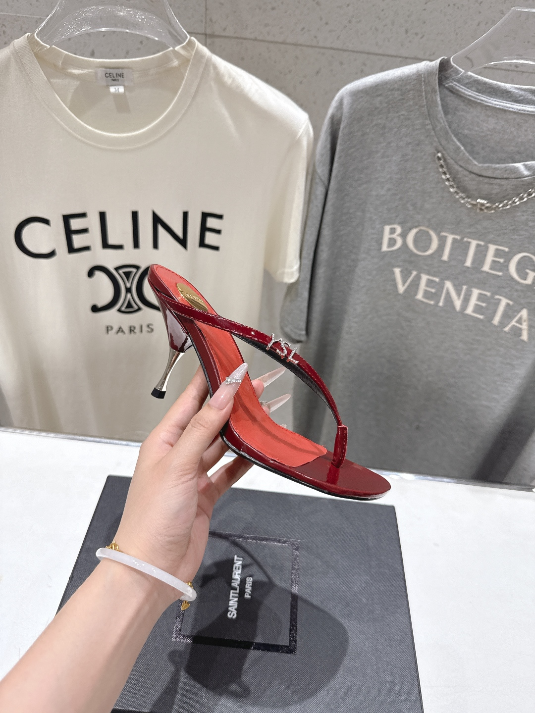 高版本出厂 SAINT LAURENT～F030 圣罗兰ysl 26ss夏季全新走秀款夹脚高跟拖鞋人字拖