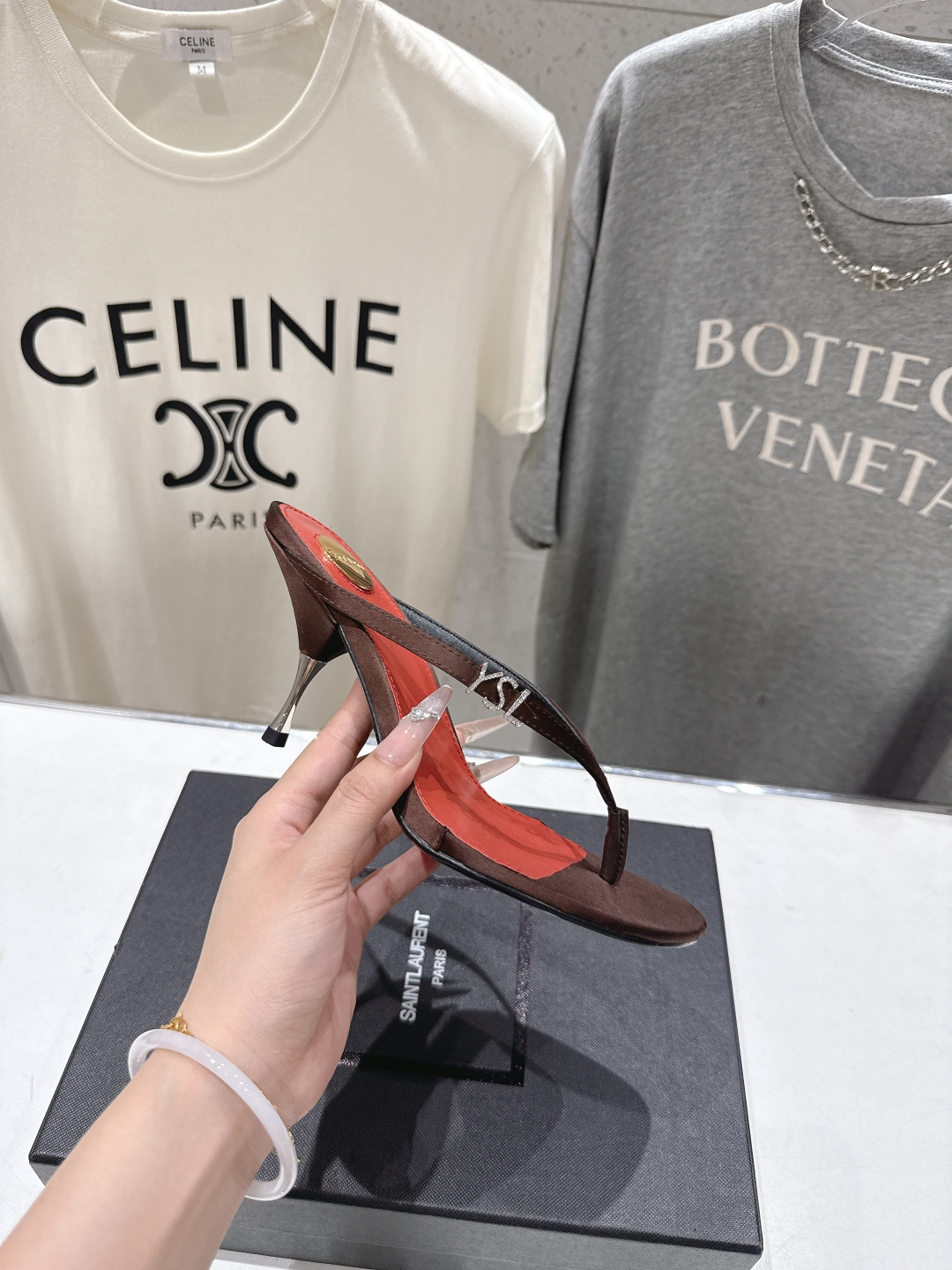 高版本出厂 SAINT LAURENT～F030 圣罗兰ysl 26ss夏季全新走秀款夹脚高跟拖鞋人字拖
