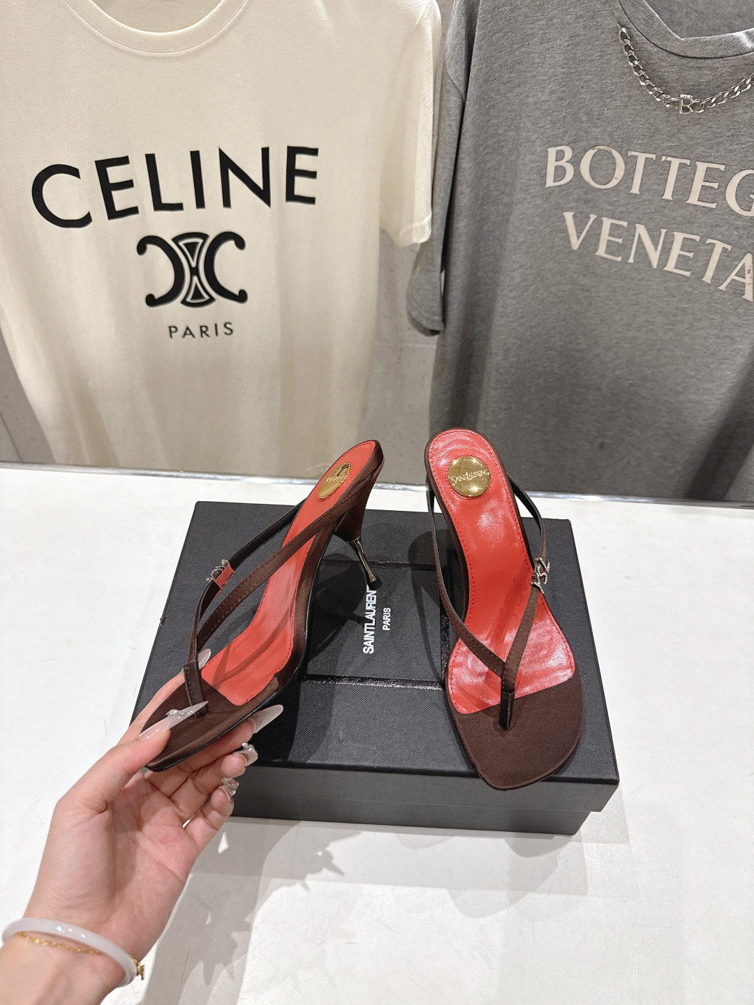 高版本出厂 SAINT LAURENT～F030 圣罗兰ysl 26ss夏季全新走秀款夹脚高跟拖鞋人字拖