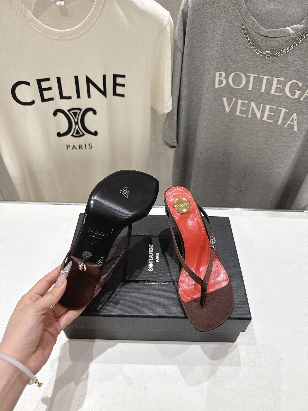 高版本出厂 SAINT LAURENT～F030 圣罗兰ysl 26ss夏季全新走秀款夹脚高跟拖鞋人字拖