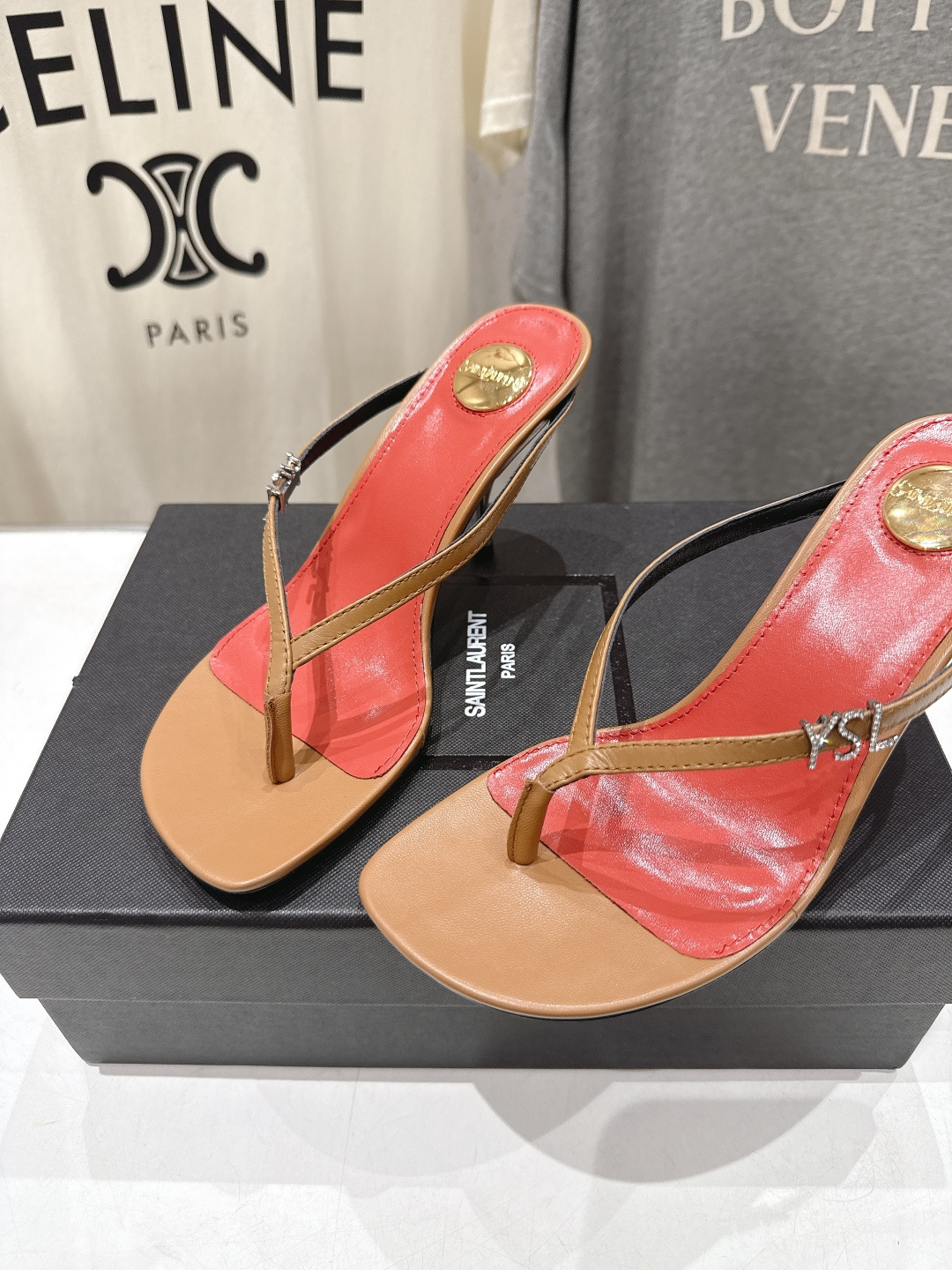 高版本出厂 SAINT LAURENT～F030 圣罗兰ysl 26ss夏季全新走秀款夹脚高跟拖鞋人字拖
